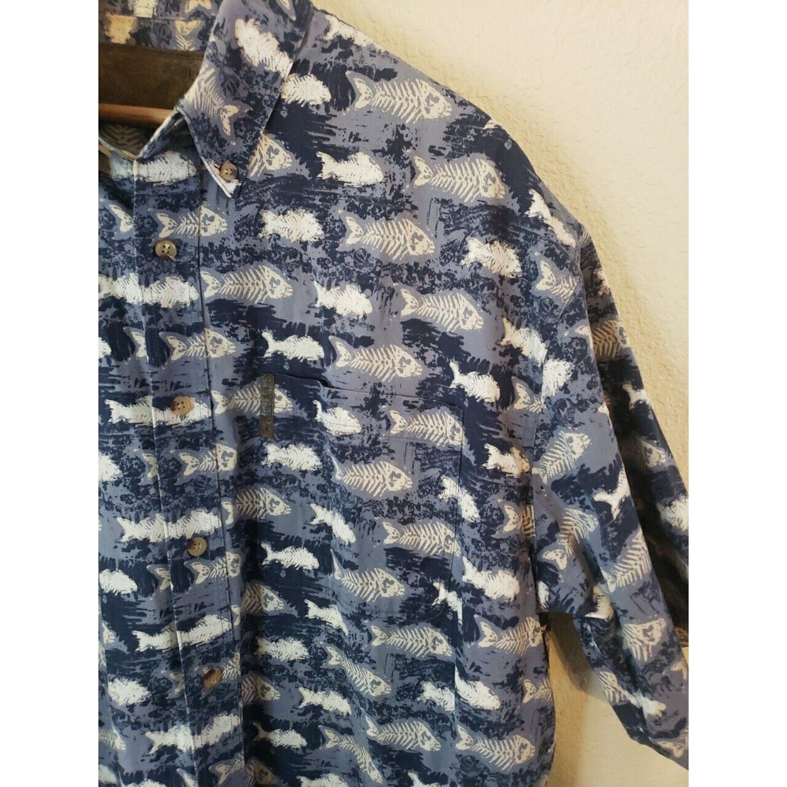 North River Outfitters North River Skelton Fish Fishing CASUAL Shirt Size LARGE? Size US L / EU 52-54 / 3 - 2 Thumbnail