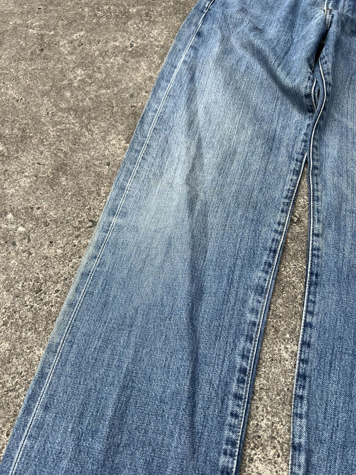 Levi's Vintage 90’s Levi’s 551Z Big E Selvedge Faded Jean Size US 30 / EU 46 - 10 Thumbnail