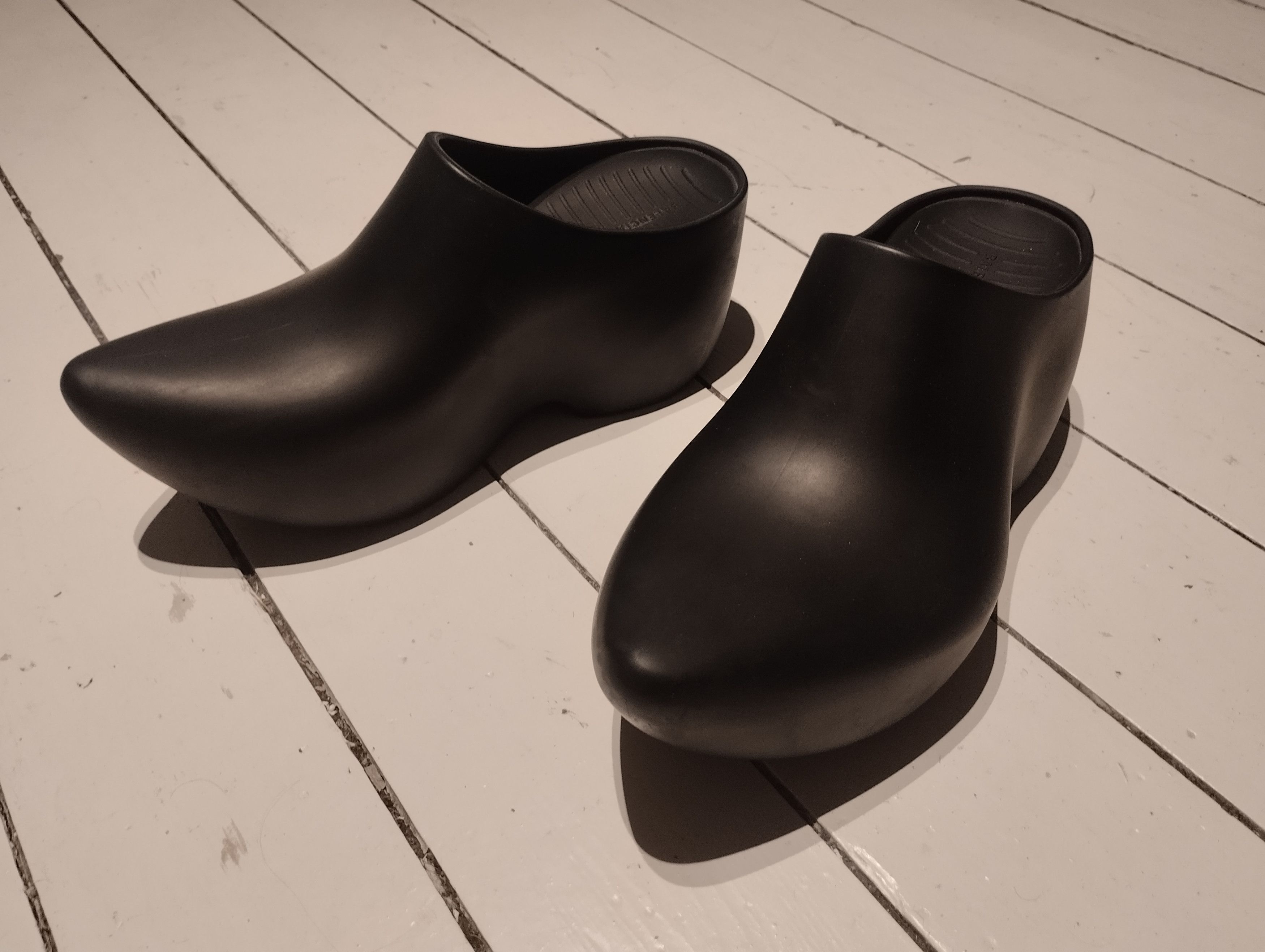Balenciaga Technoclogs | Grailed
