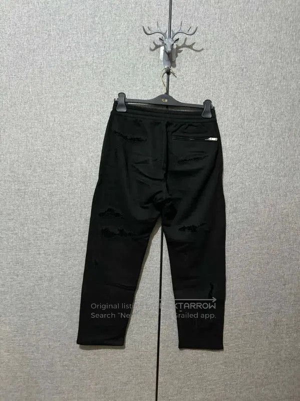 Alexander McQueen Alexander McQueen Black Cotton Distressed Casual Pants . Size US 27 - 2 Thumbnail