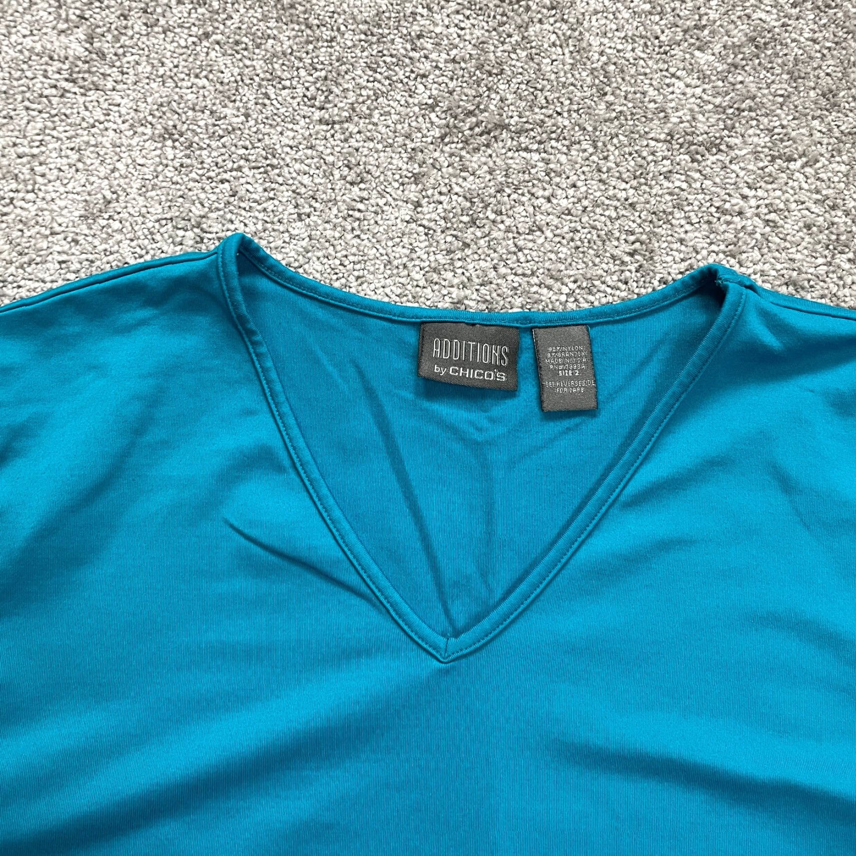 Vintage VINTAGE Chico's Women's T-Shirt Adult Large Blue V-Neck Short Sleeve Casual Cotton Modal Spandex 12/14 Size L / US 10 / IT 46 - 2 Thumbnail
