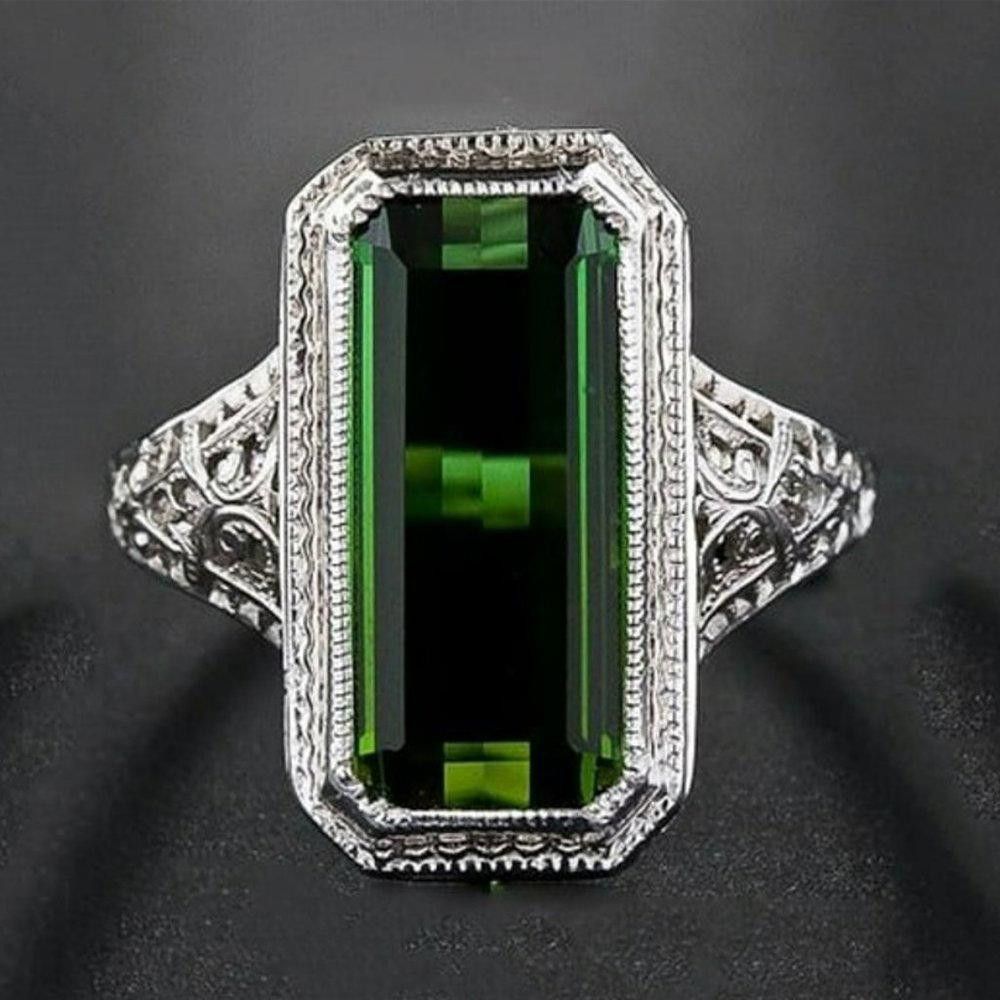 Designer Vintage Emerald Green Cut Hollow Silver Ring - Size 6 Size ONE SIZE - 1 Thumbnail