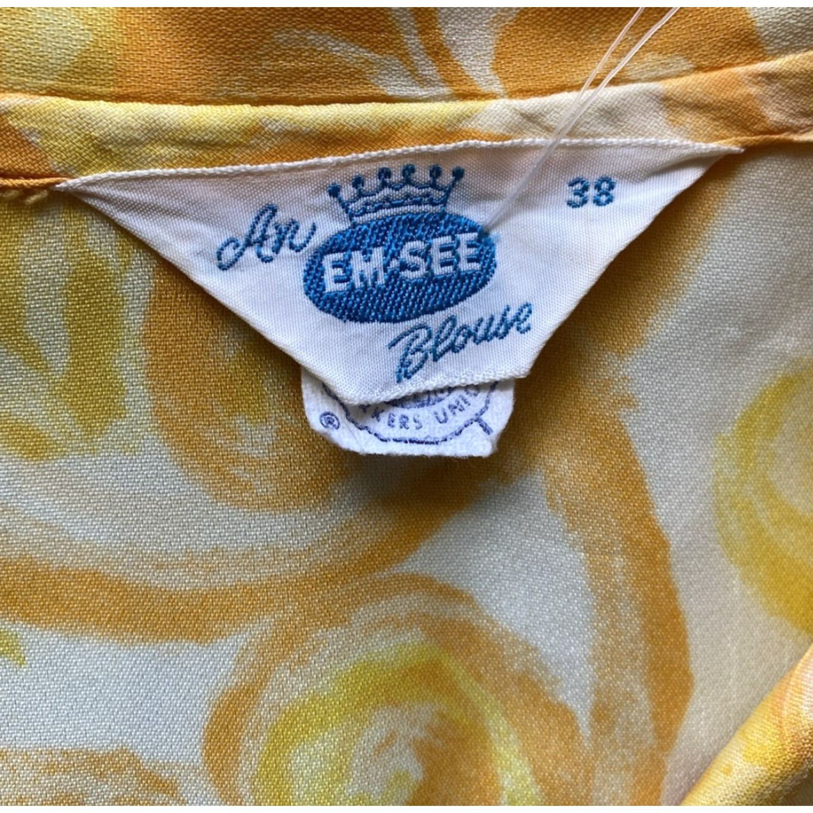 Vintage VINTAGE Emsee Blouse Women’s 38 ILGWU Yellow 50s 60s 70s 80s Workers Union Shirt Women Mens Girls Size XS / US 0-2 / IT 36-38 - 2 Thumbnail
