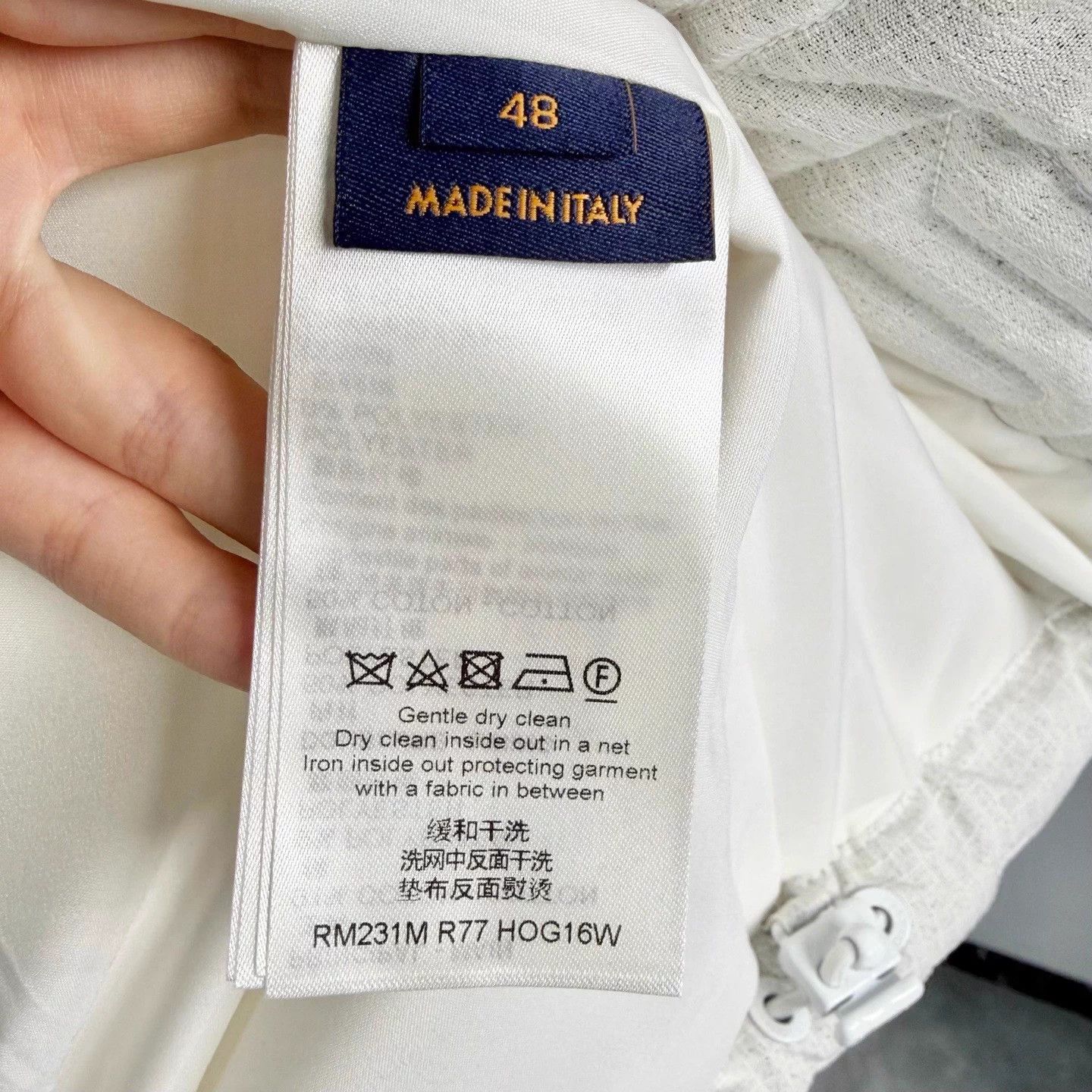 Louis Vuitton LV 24 New Runway White Down Vest Size 48 Embossed Logo Size US M / EU 48-50 / 2 - 4 Thumbnail