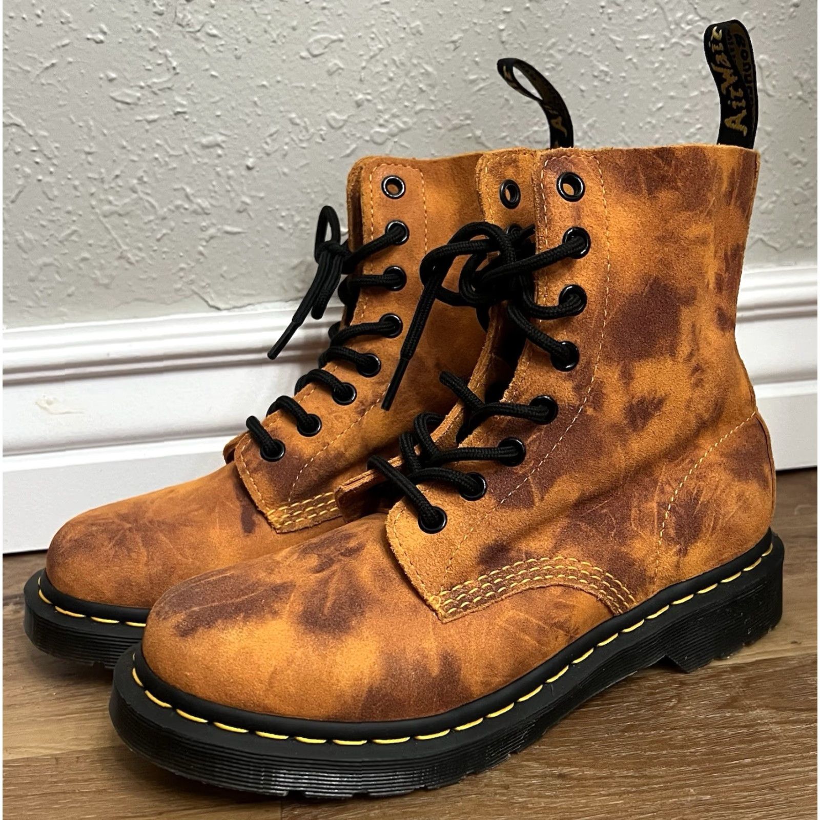 Dr. Martens DR. MARTENS 1460 Pascal Burnt Orange Tie Dye Boots Women EUC Leather Lined Comfort Rubber Sole Casual Size US 5 / IT 35 - 2 Thumbnail