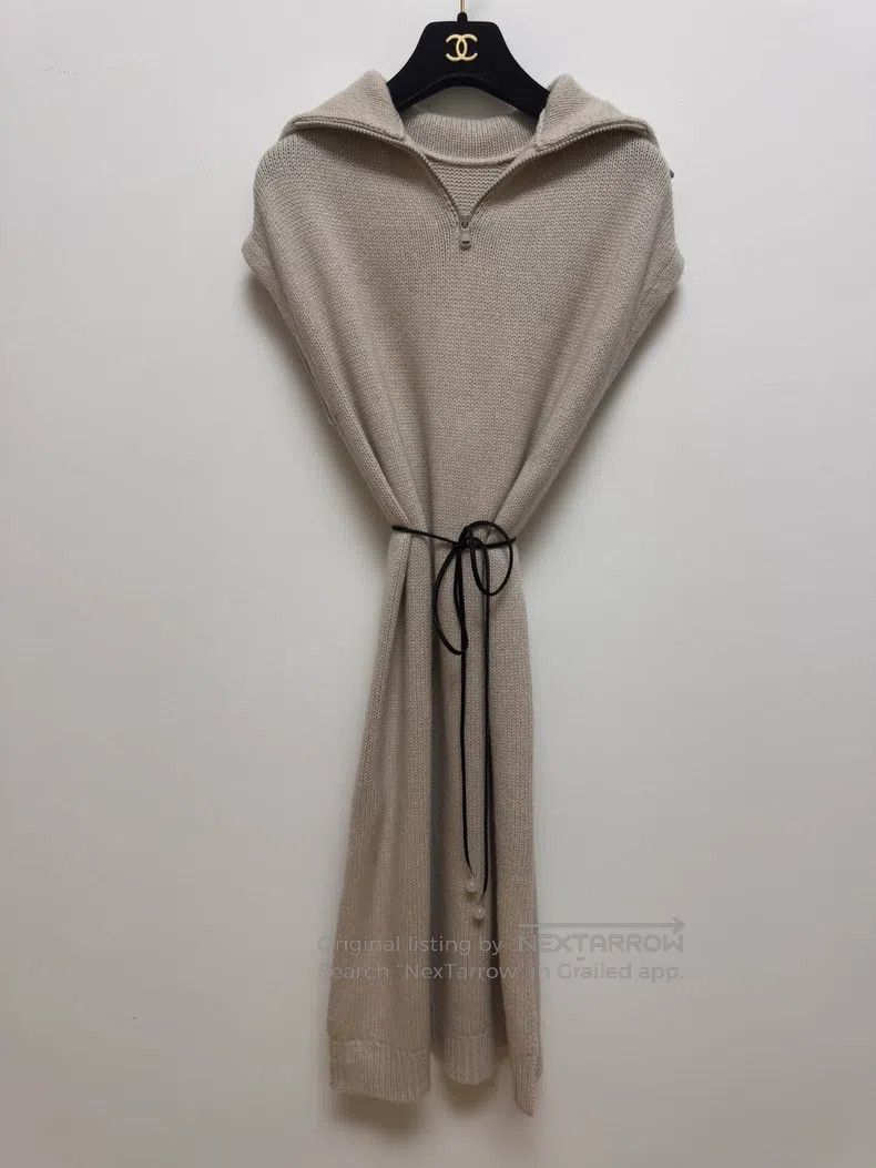 Brunello Cucinelli Brunello Cucinelli Beige Cashmere Dress, Wearable Inside O Size S / US 4 / IT 40 - 1 Thumbnail