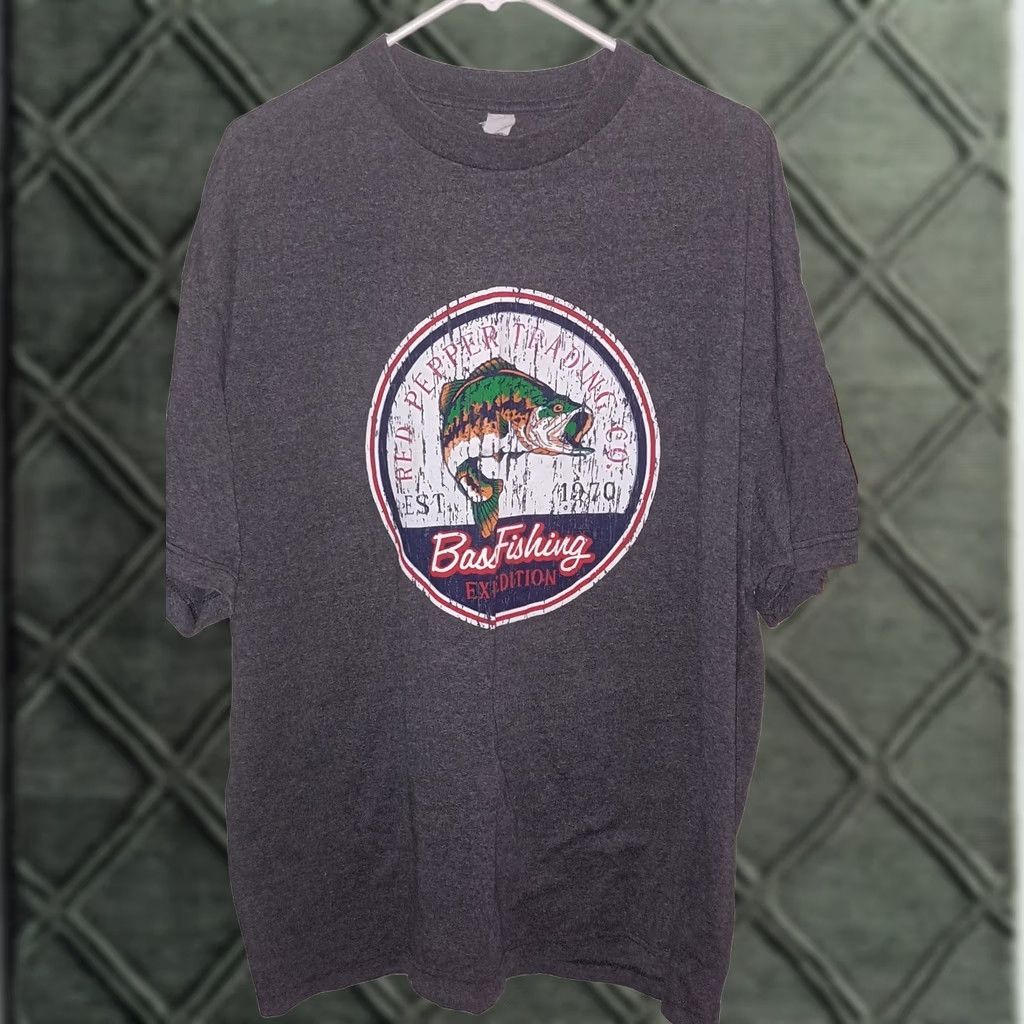 Vintage VINTAGE Bass fishing expedition T-Shirt Mens L Gray Graphic Print Fish 90s Theme Mens Size US L / EU 52-54 / 3 - 1 Thumbnail