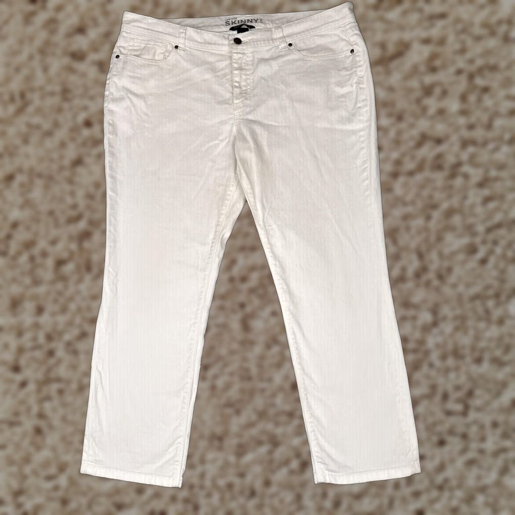 Vintage NEW YORK & COMPANY Jeans Womens 14 White Low Rise Skinny Stretch Denim Size 36" / US 14 / IT 50 - 1 Thumbnail