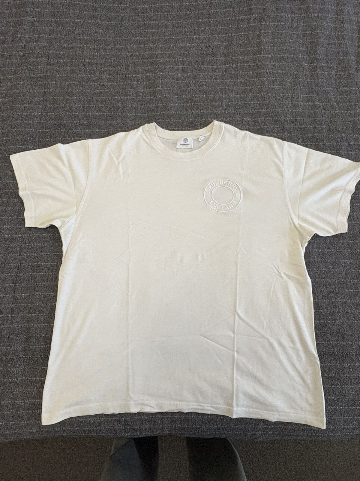 Burberry Burberry Embroidered Logo T-Shirt Size M Excellent Condition Size US M / EU 48-50 / 2 - 9 Thumbnail