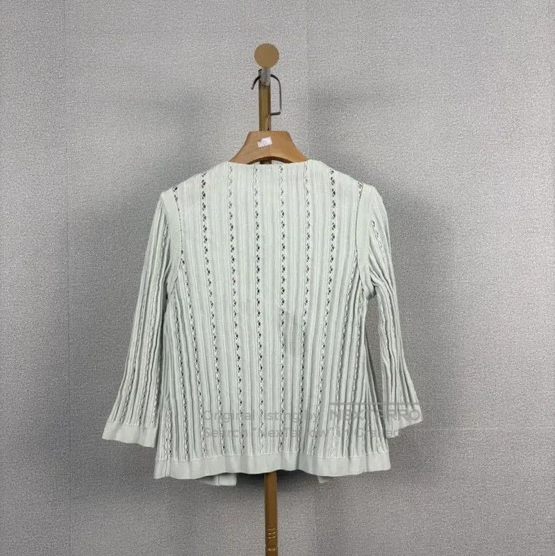 Chanel Chanel Light Green Women's Sweater . Size M / US 6-8 / IT 42-44 - 1 Thumbnail