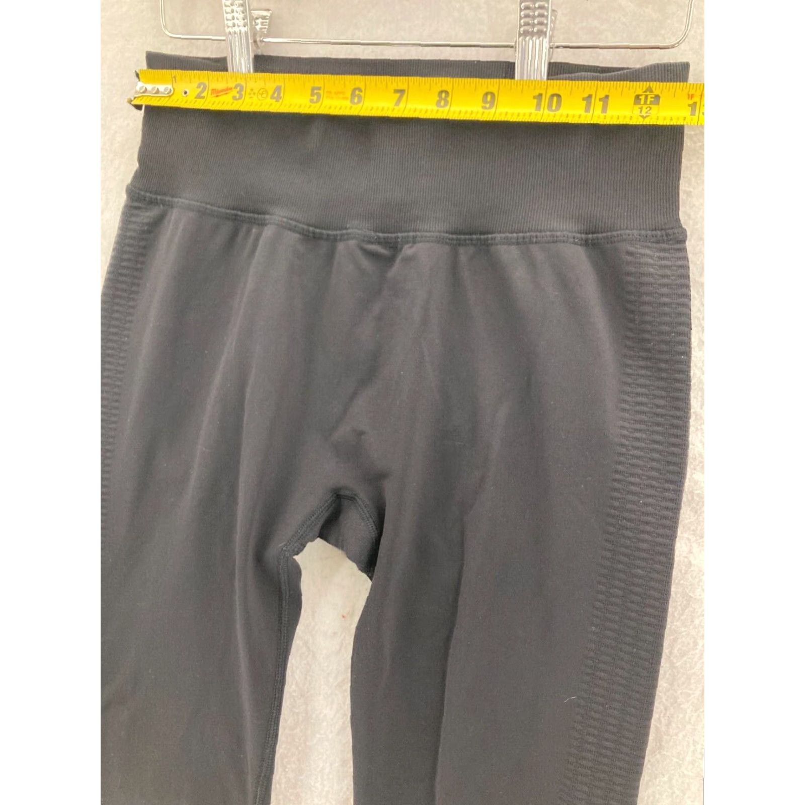 Brooks Brooks Athletic Pants Womens M Black Capri Skinny Capris - Athletic Activewear Shoes? Size 26" / US 2 / IT 38 - 2 Thumbnail