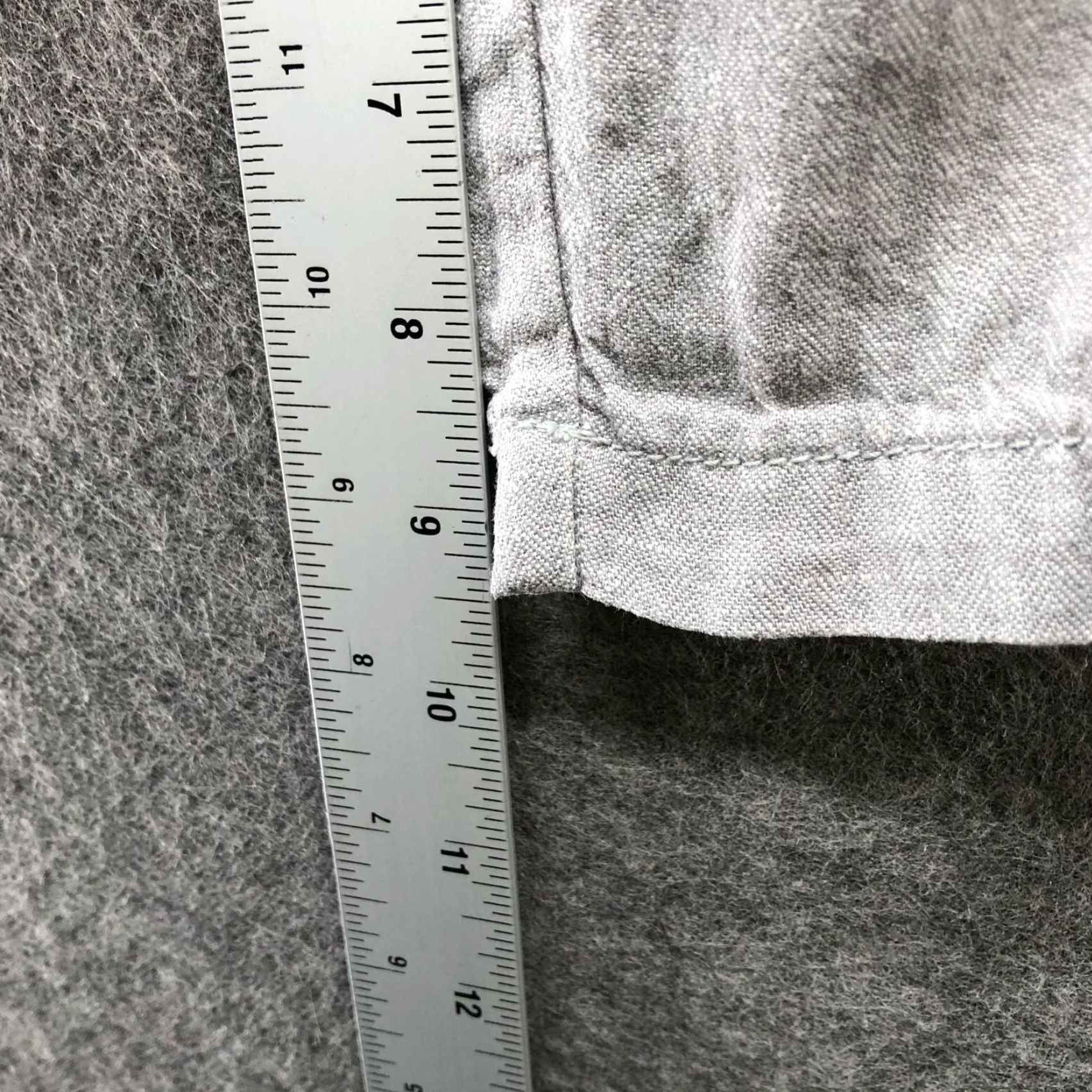Old Navy Old Navy Linen Blend Shorts Mens Size 36 Gray Slim Flat Front 10" Chino Classic Mens Size US 36 / EU 52 - 7 Thumbnail