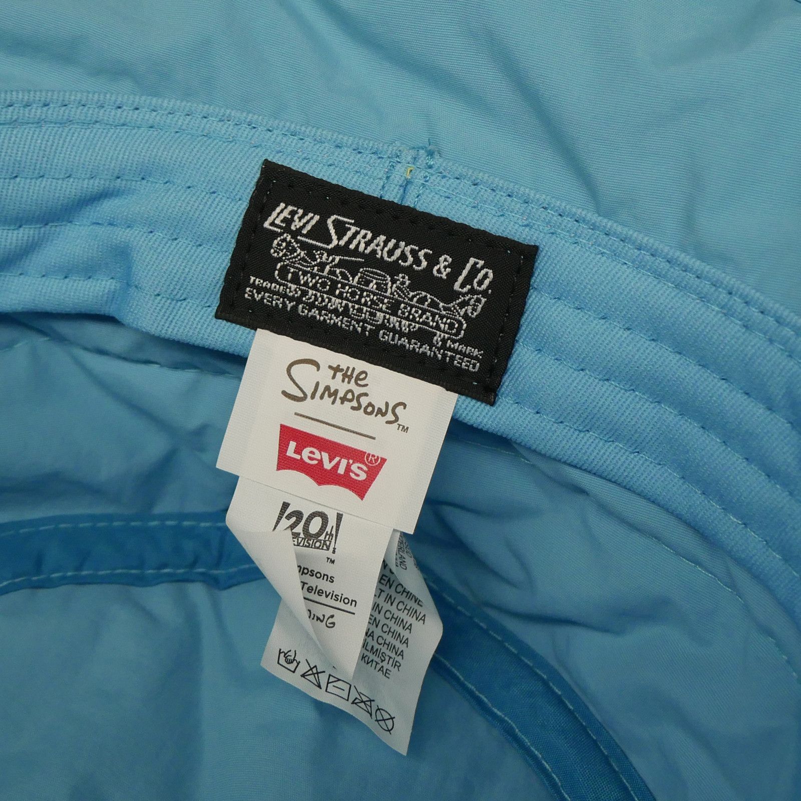 Levi's Levi's x The Simpsons Cozy Puffer Bucket Hat Characters Size ONE SIZE - 4 Thumbnail