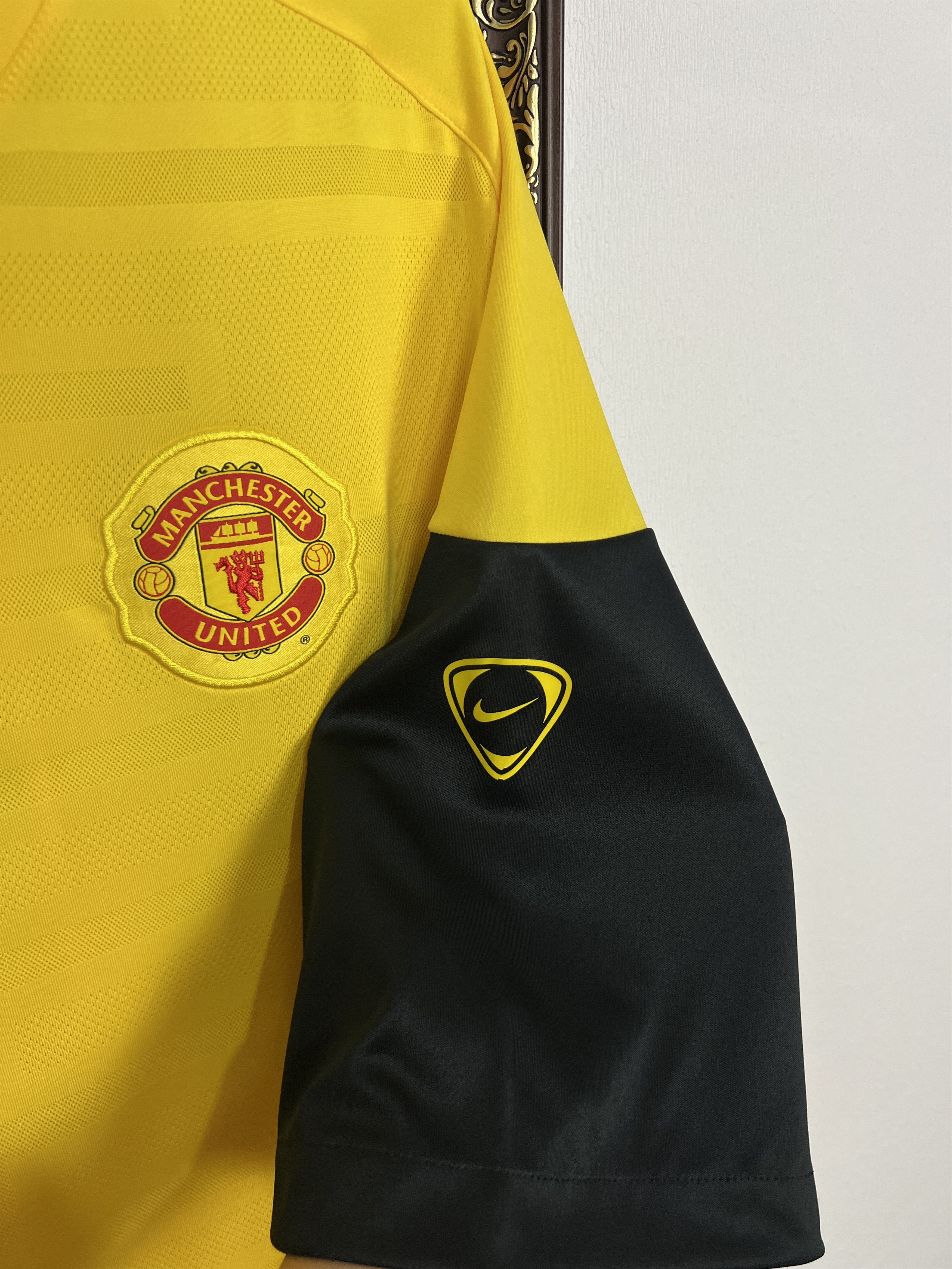 Nike Manchester United Football Train Shirt Soccer Jersey Trikot Size US XXL / EU 58 / 5 - 4 Thumbnail