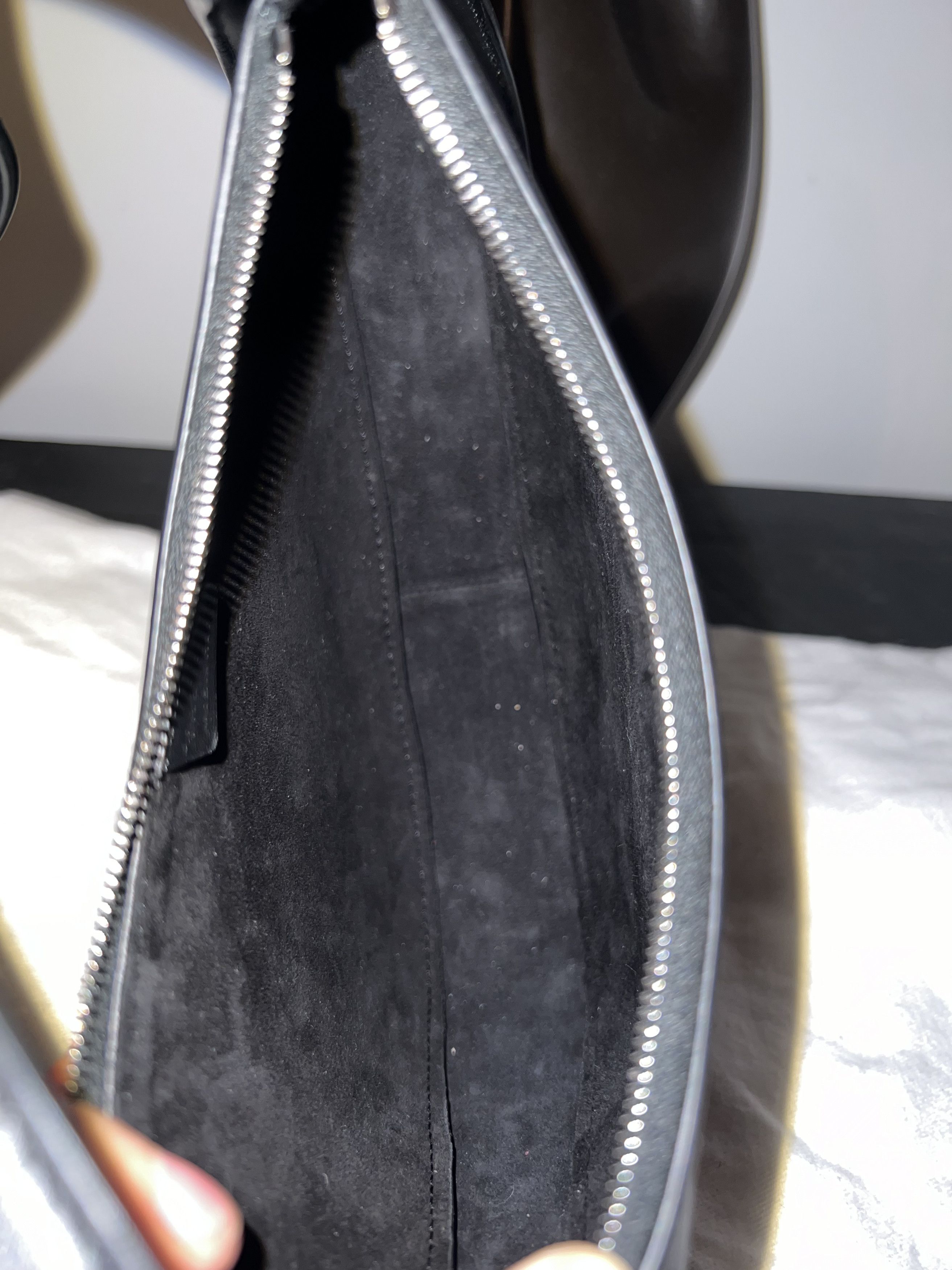 The Row The Row Half Moon Bag in Leather Size ONE SIZE - 6 Thumbnail