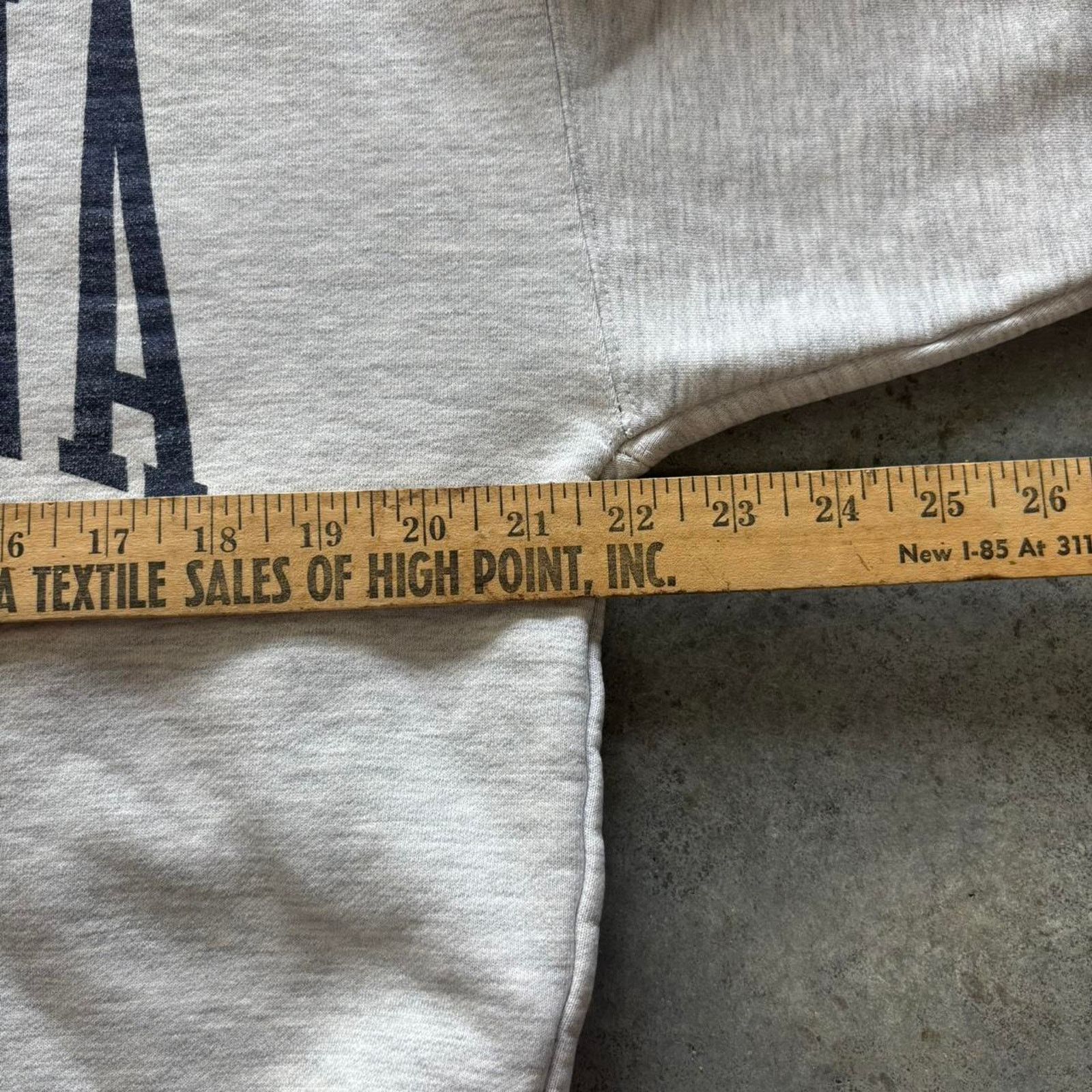Vintage 90s University of North Carolina Tar Heels Thrashed Crewneck Size US S / EU 44-46 / 1 - 4 Thumbnail