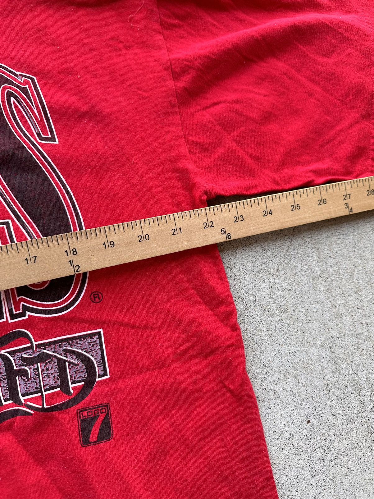 Logo 7 × NBA × Vintage Vintage Chicago Bulls Tee Shirt Cl Logo 7 NBA Red Size US XL / EU 56 / 4 - 4 Thumbnail