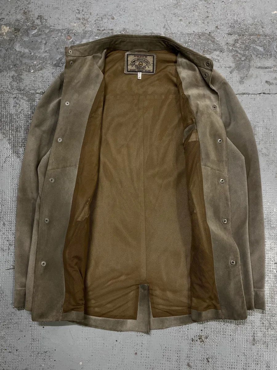 Armani 1990s Armani Beige Suede Leather Shirt Size US L / EU 52-54 / 3 - 8 Thumbnail