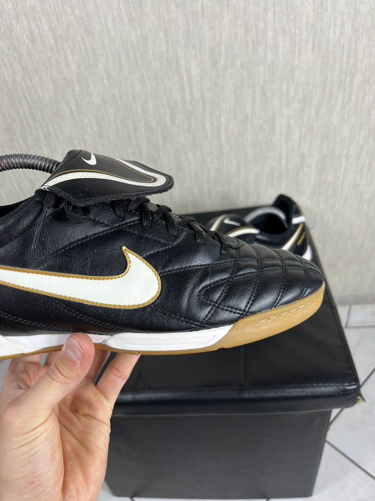 Nike × Vintage Vintage Nike Tiempo y2k soccer shoes Ronaldinho bloke core Size US 9.5 / EU 42-43 - 4 Thumbnail