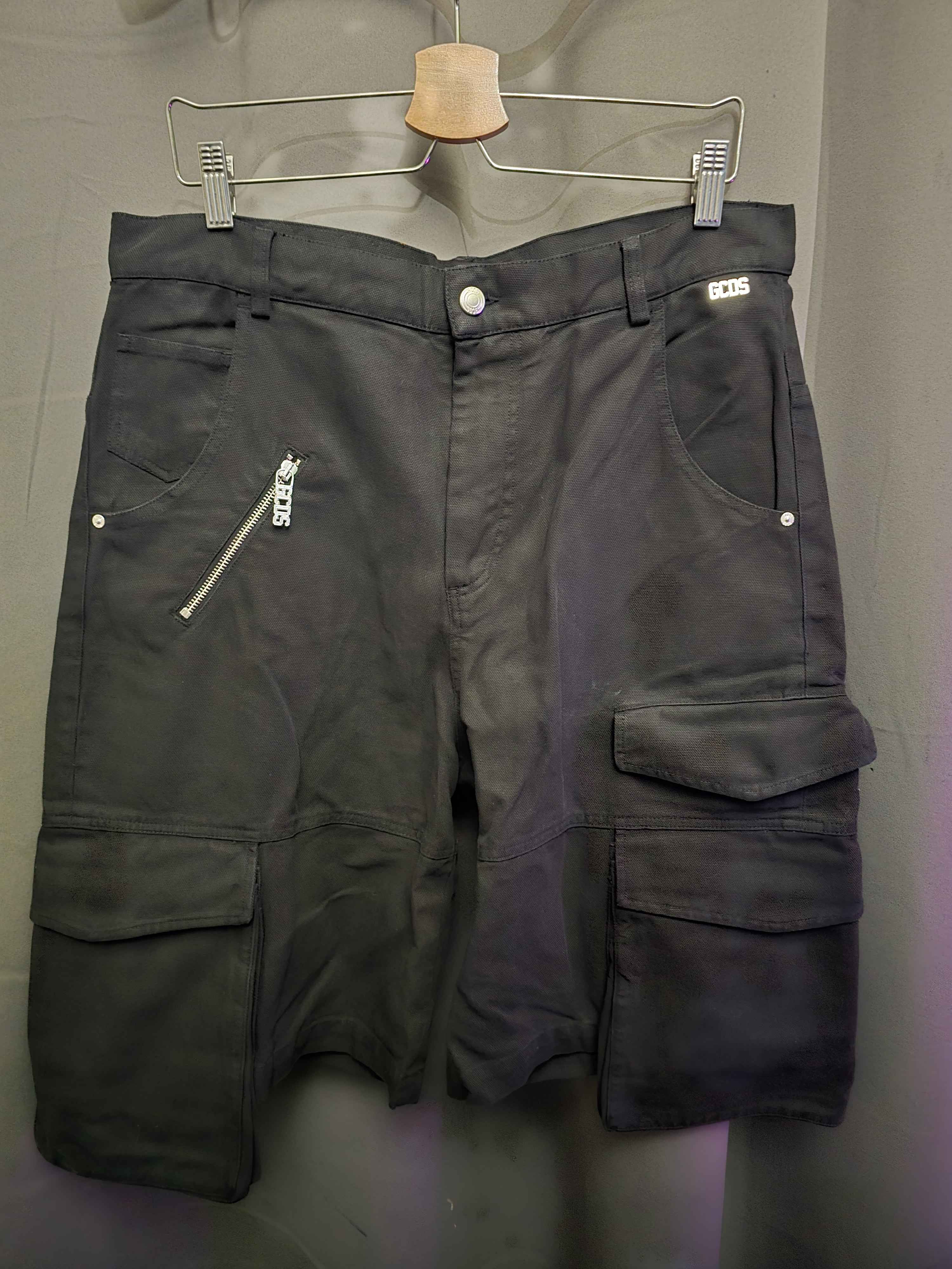 GCDS gcds ultracargo shorts Size US 34 / EU 50 - 3 Thumbnail