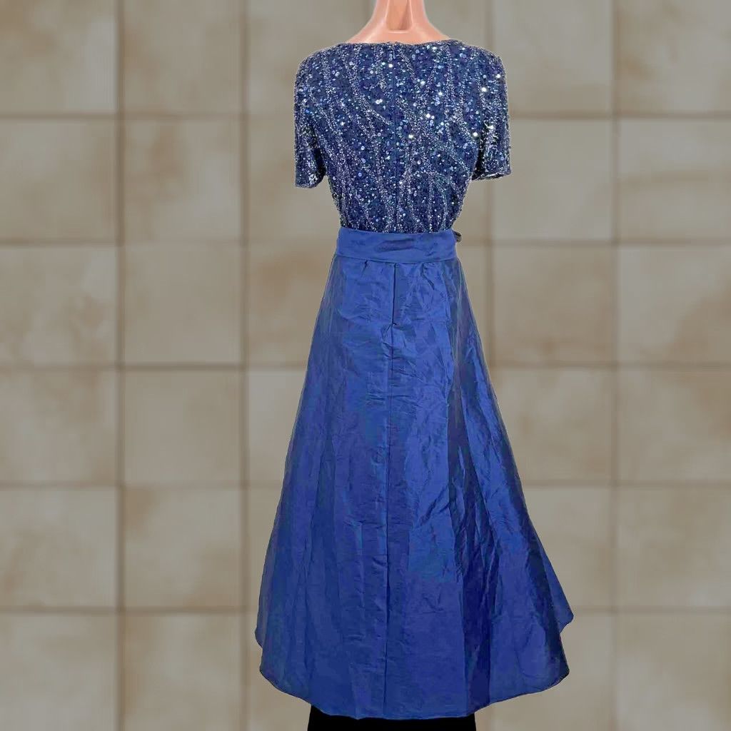 Vintage VINTAGE Pisarro Nights Sequin Bodice Gown Navy Blue Ball Gown Maxi Dress Womens SZ 8 Slim Fit & Flare Satin Cap Sleeve Crew Neck NWT Size M / US 6-8 / IT 42-44 - 1 Thumbnail