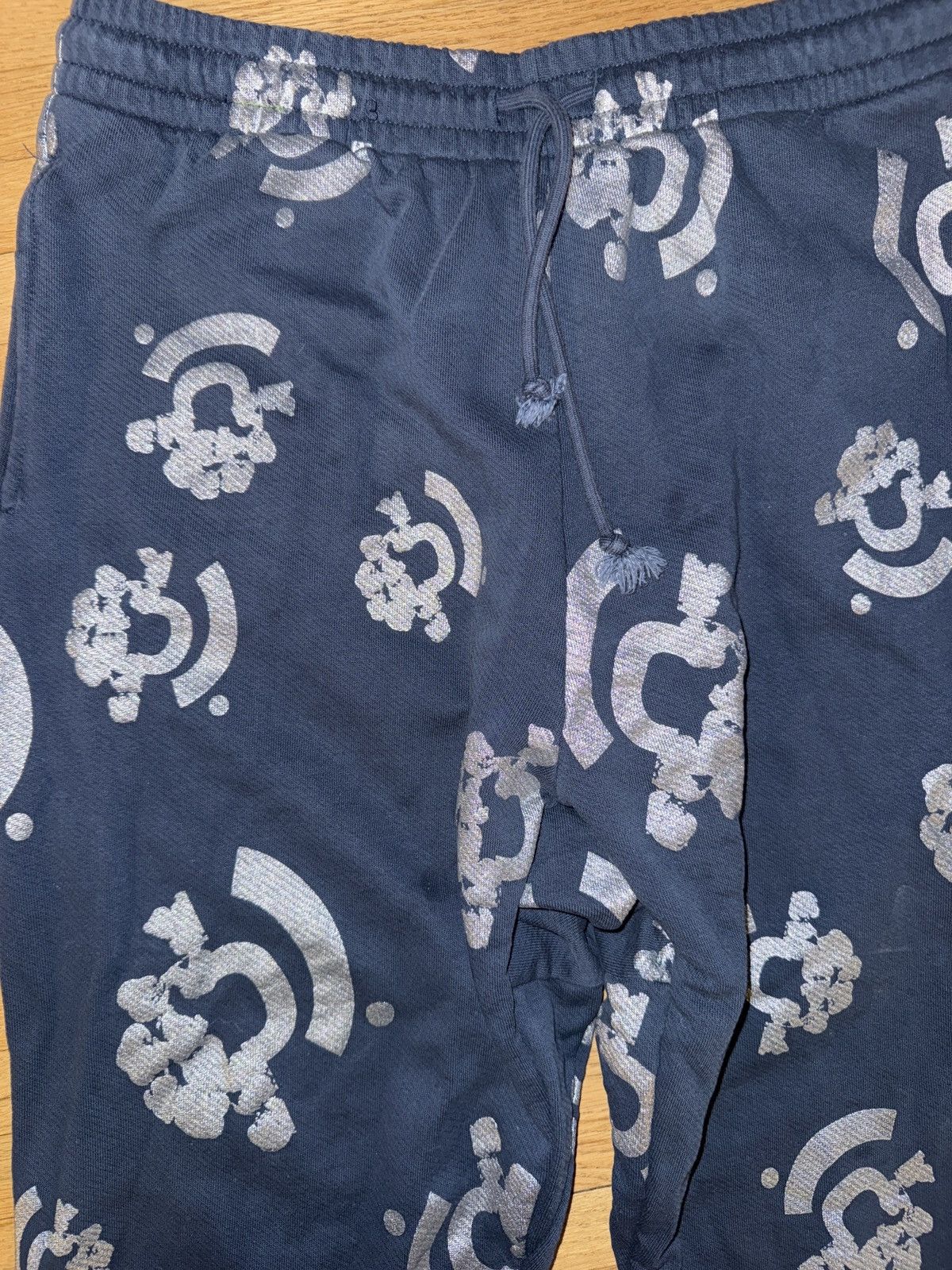 (B).Stroy × DENIM TEARS Denim Tears (b).Stroy Blue cotton wreath XL sweatpants Size US 36 / EU 52 - 5 Thumbnail
