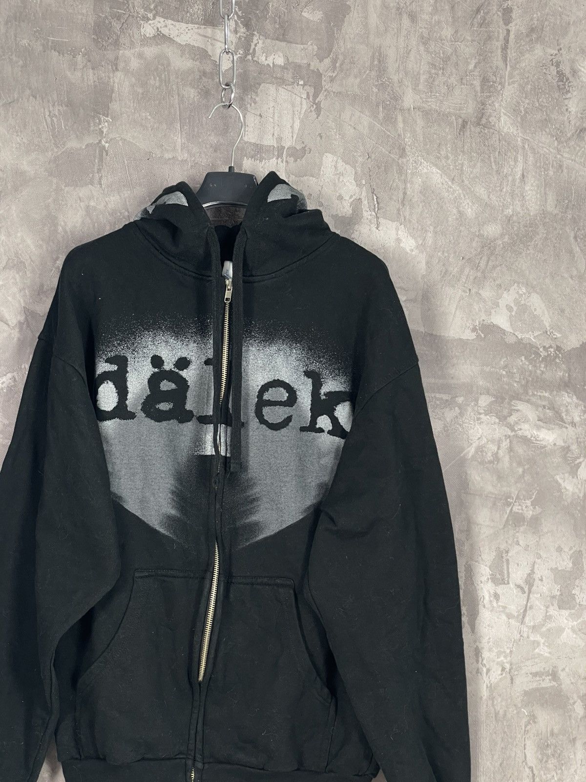 Band Tees × Japanese Brand × Vintage Dalek Vintage Y2K Big Logo Rock Band Vintage Hoodie Size US L / EU 52-54 / 3 - 4 Thumbnail