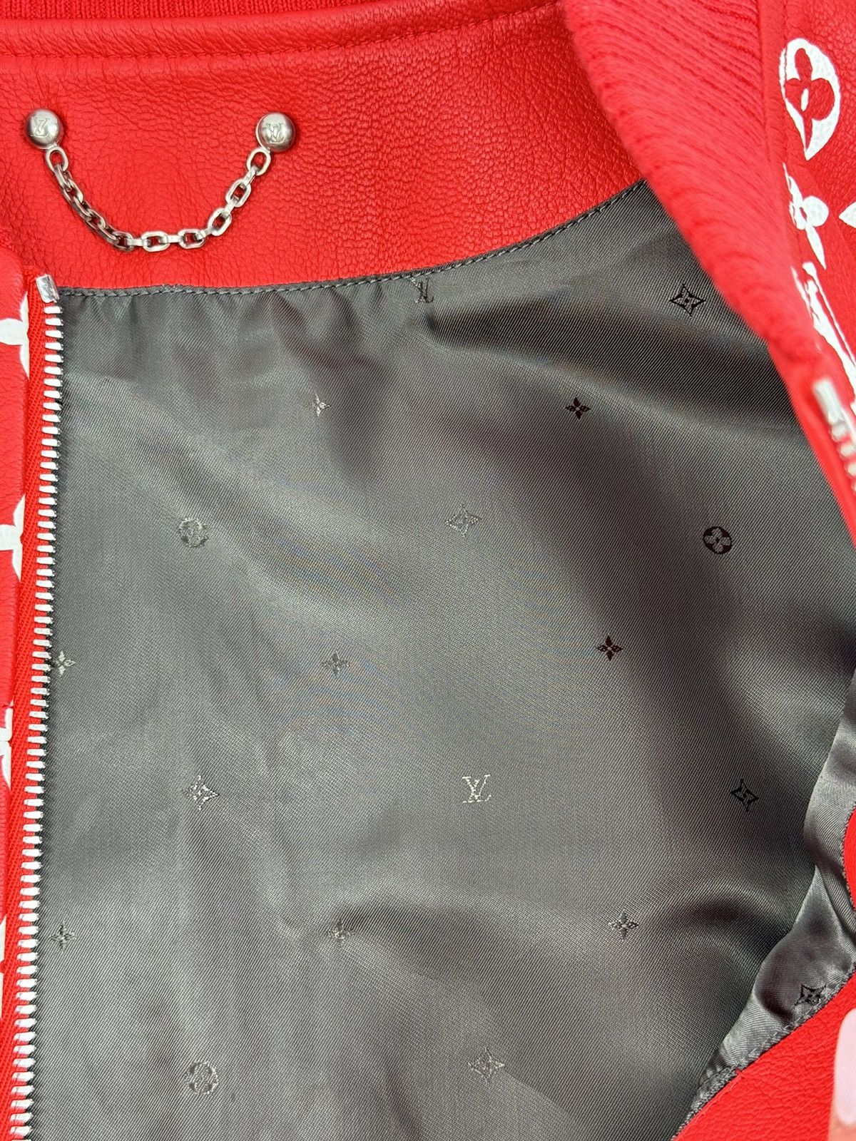 Louis Vuitton LOUIS VUITTON X SUPREME KIM JONES 2017 LEATHER JACKET (RARE) Size US L / EU 52-54 / 3 - 9 Thumbnail