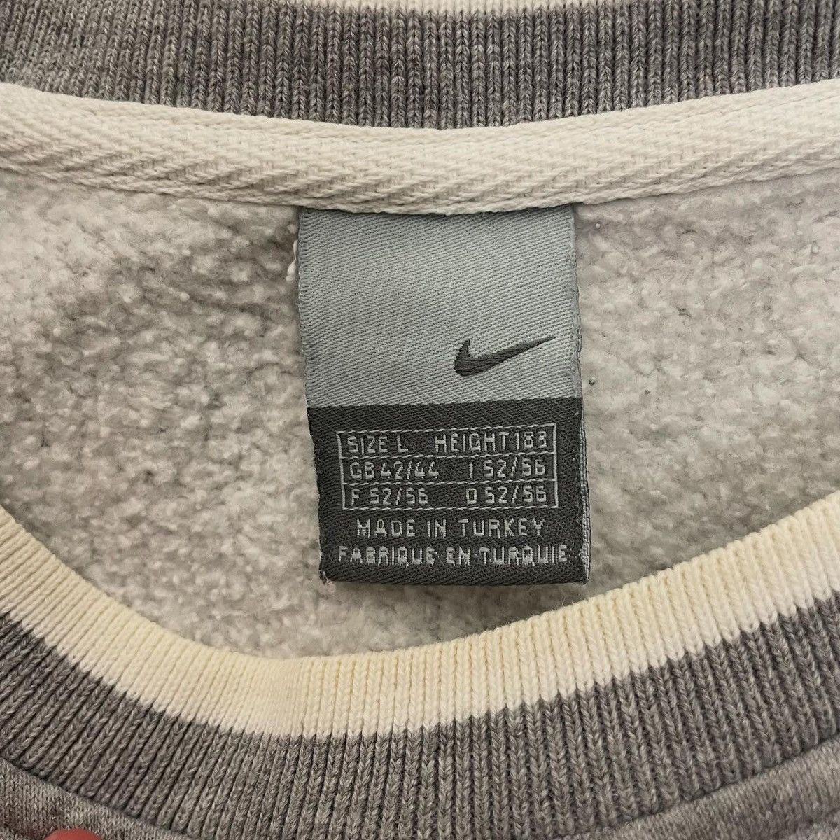 Nike VINTAGE NIKE SWEATSHIRT CENTER LOGO SWOOSH FADED 90s Size US L / EU 52-54 / 3 - 3 Thumbnail