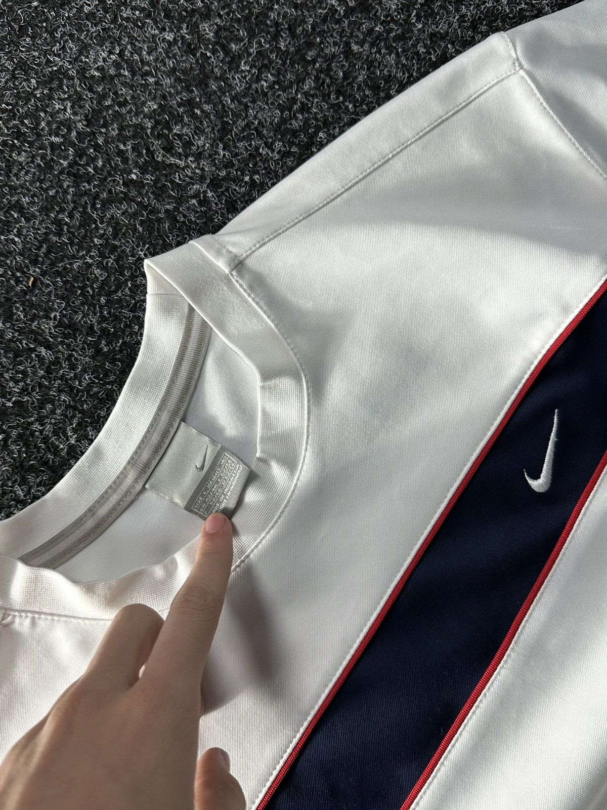 Nike × Vintage 🚨 NIKE 90S SWOOSH VINTAGE SILVERTAG TEE Y2k HYPE Size US L / EU 52-54 / 3 - 4 Thumbnail