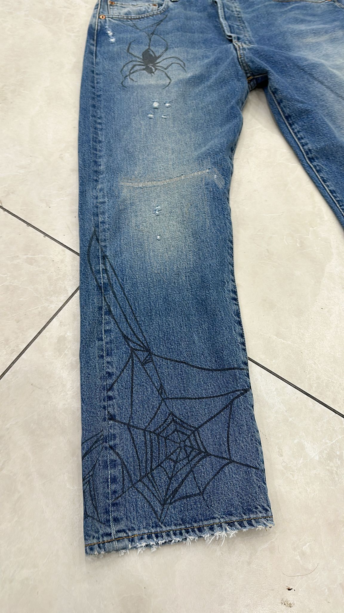Levi's Vintage Clothing LVC Levi's Vintage Clothing 1984 501XX Tangled Web Jeans Size US 34 / EU 50 - 6 Thumbnail
