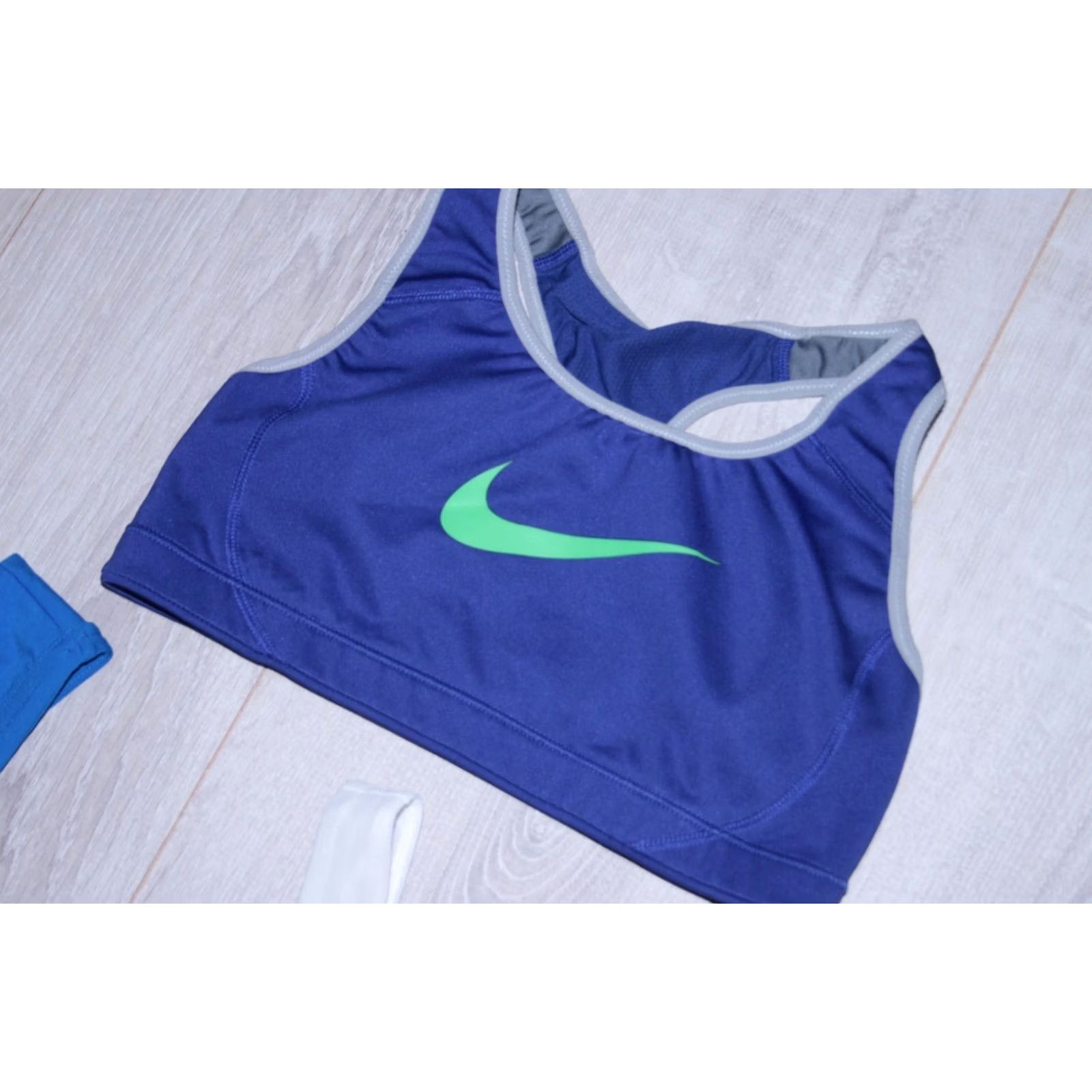 Nike Nike Sports bra top shirt S set of 3 Womens Size S / US 4 / IT 40 - 4 Thumbnail