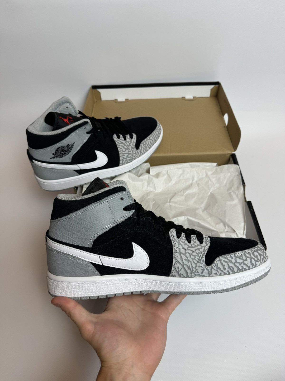 Jordan Brand × Nike Nike Air Jordan 1 Mid SE DM1200 016 9.5US Size US 9.5 / EU 42-43 - 2 Thumbnail