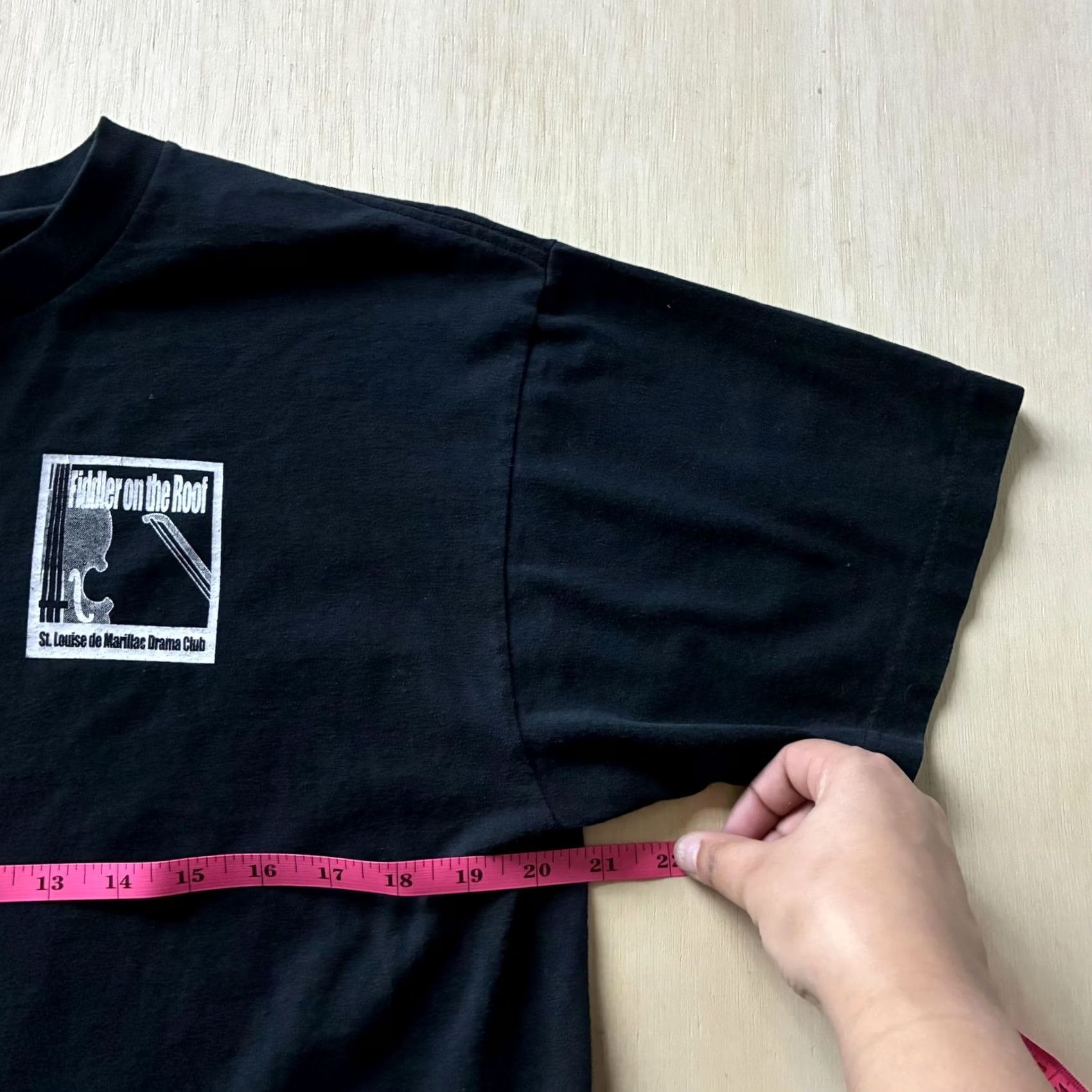 Fruit Of The Loom Vintage Fruit of the Loom Fiddler on the Roof Shirt Mens Large Black Drama Tee Shirt Size US L / EU 52-54 / 3 - 4 Thumbnail