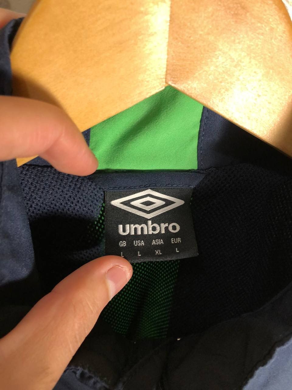 Umbro VINTAGE UMBRO IRELAND RUGBY SOCCER JERSEY RETRO BLOKE 90s Size US L / EU 52-54 / 3 - 3 Thumbnail