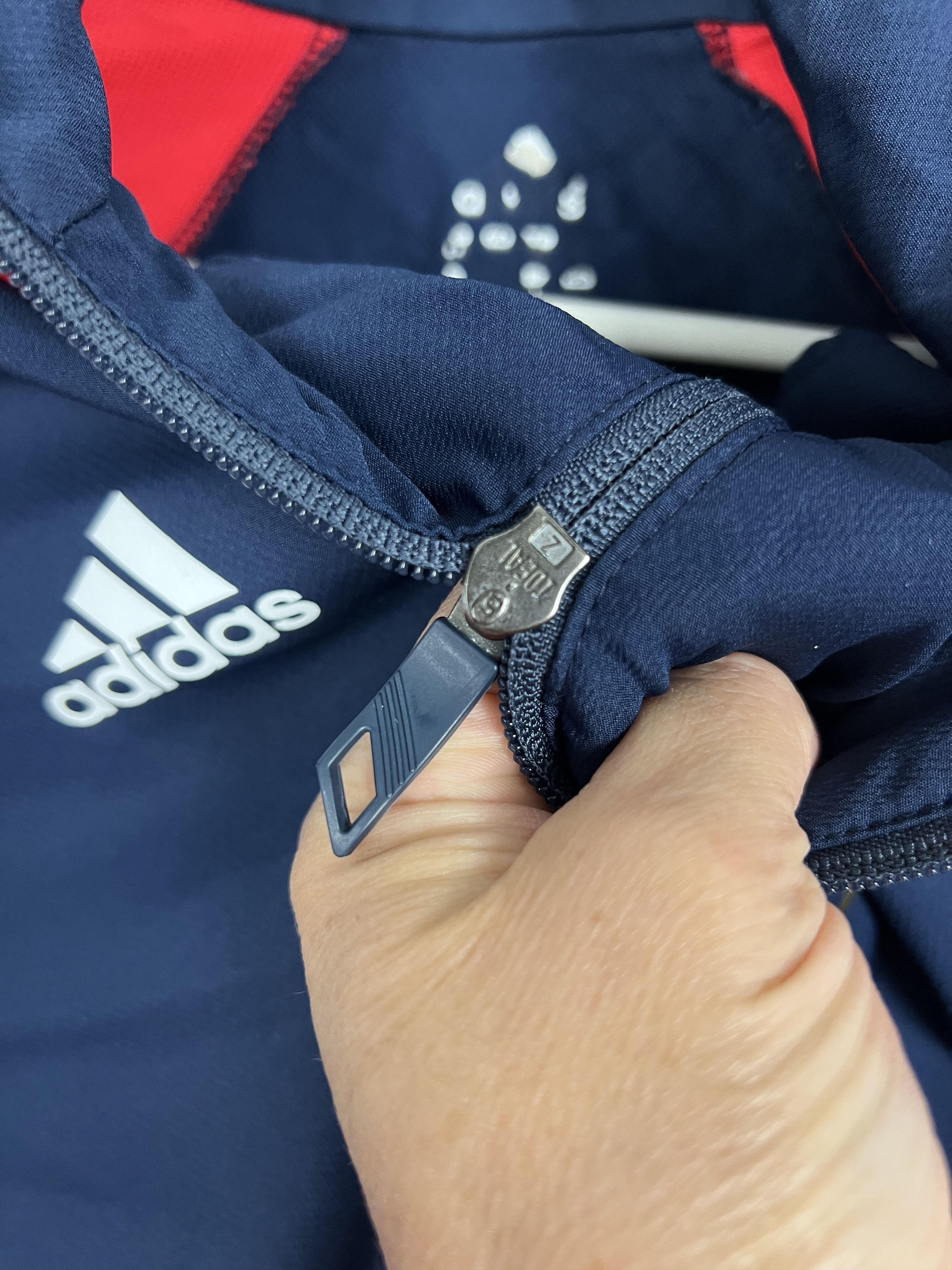 Adidas Vintage Adidas France Football Train Jacket Player Issue Size US L / EU 52-54 / 3 - 4 Thumbnail