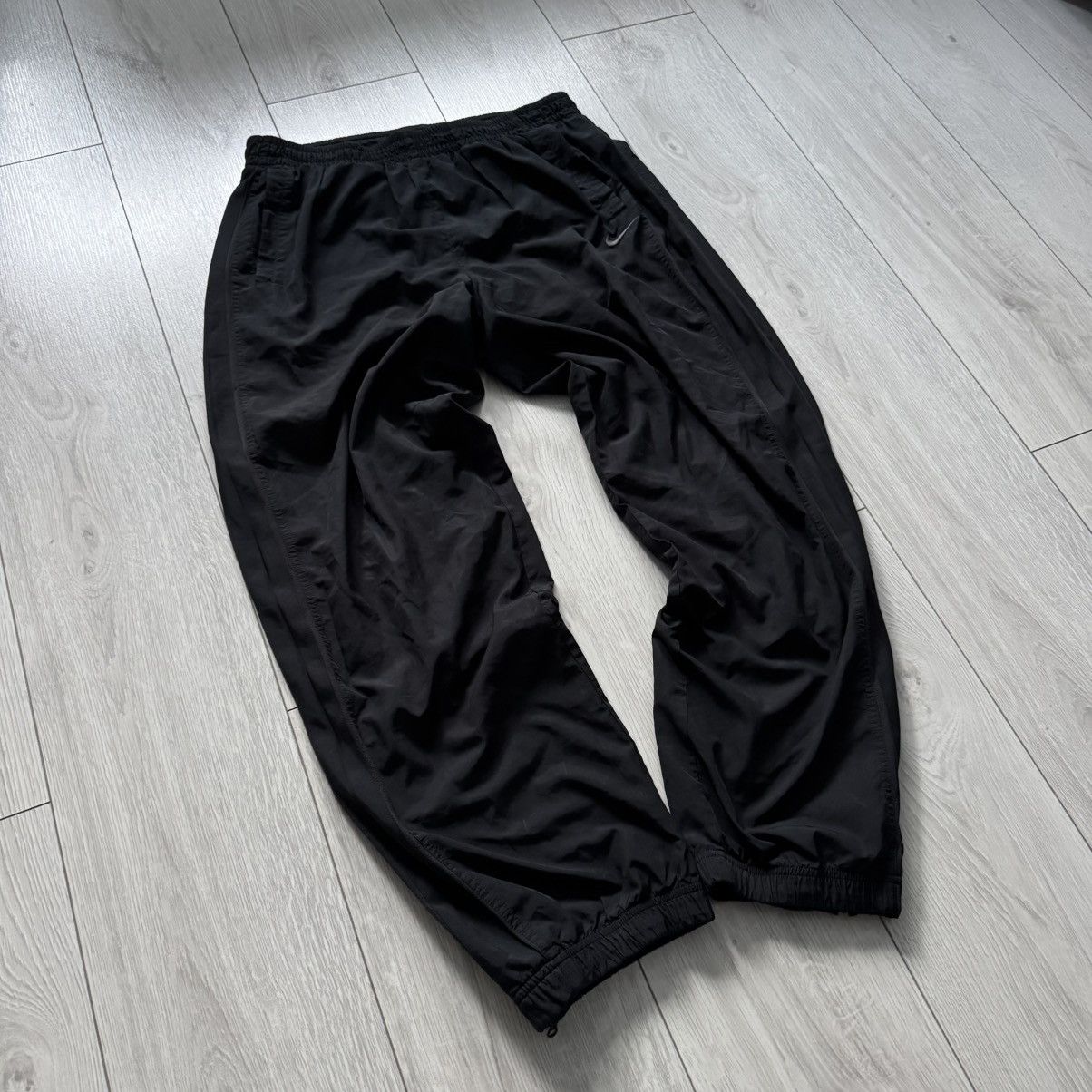 Nike Vintage nike track pants y2k gorpcore sweatpants parachute Size US 36 / EU 52 - 1 Thumbnail