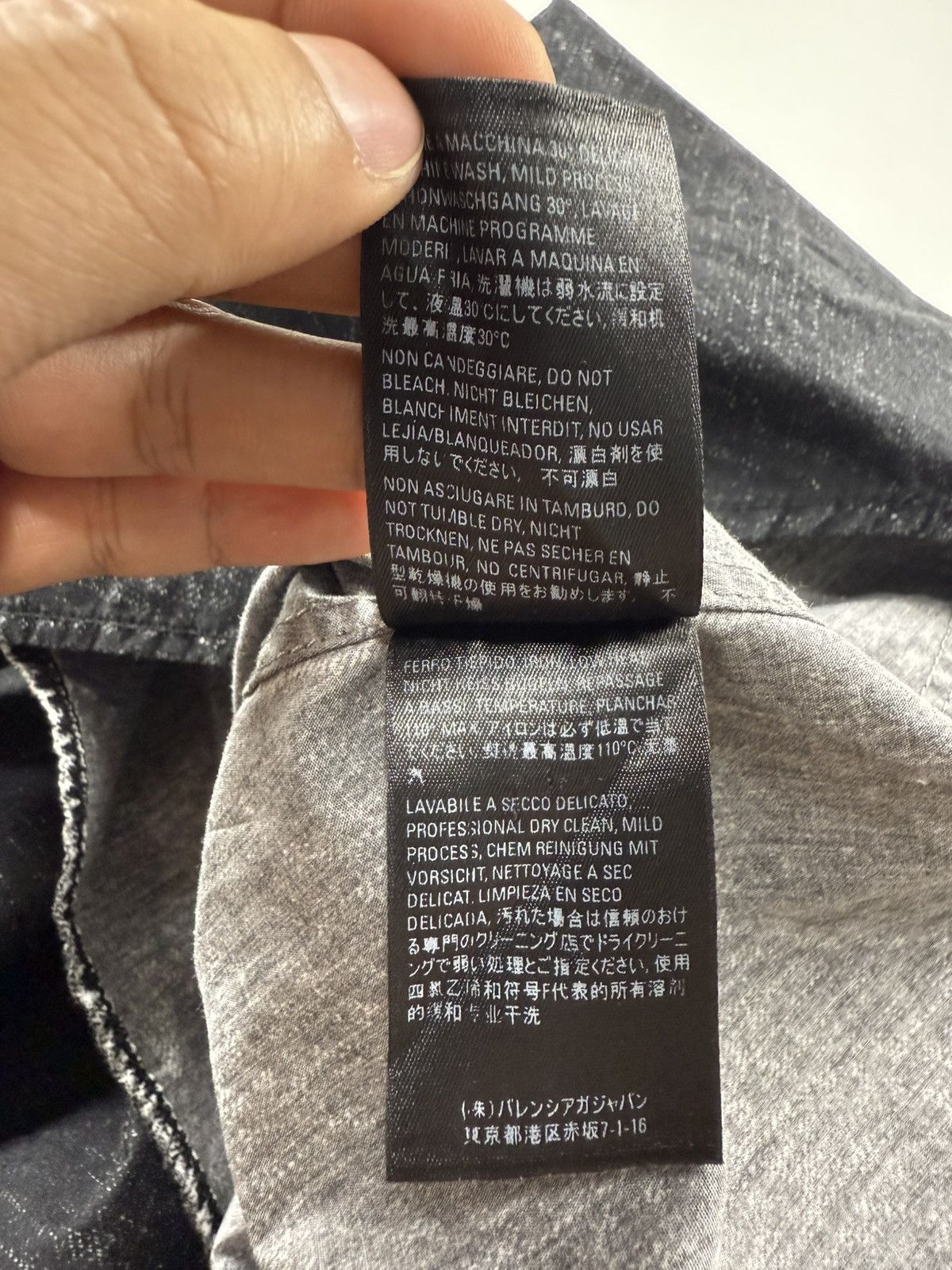 Balenciaga Balenciaga Oversized Shirt Size US XS / EU 42 / 0 - 13 Thumbnail