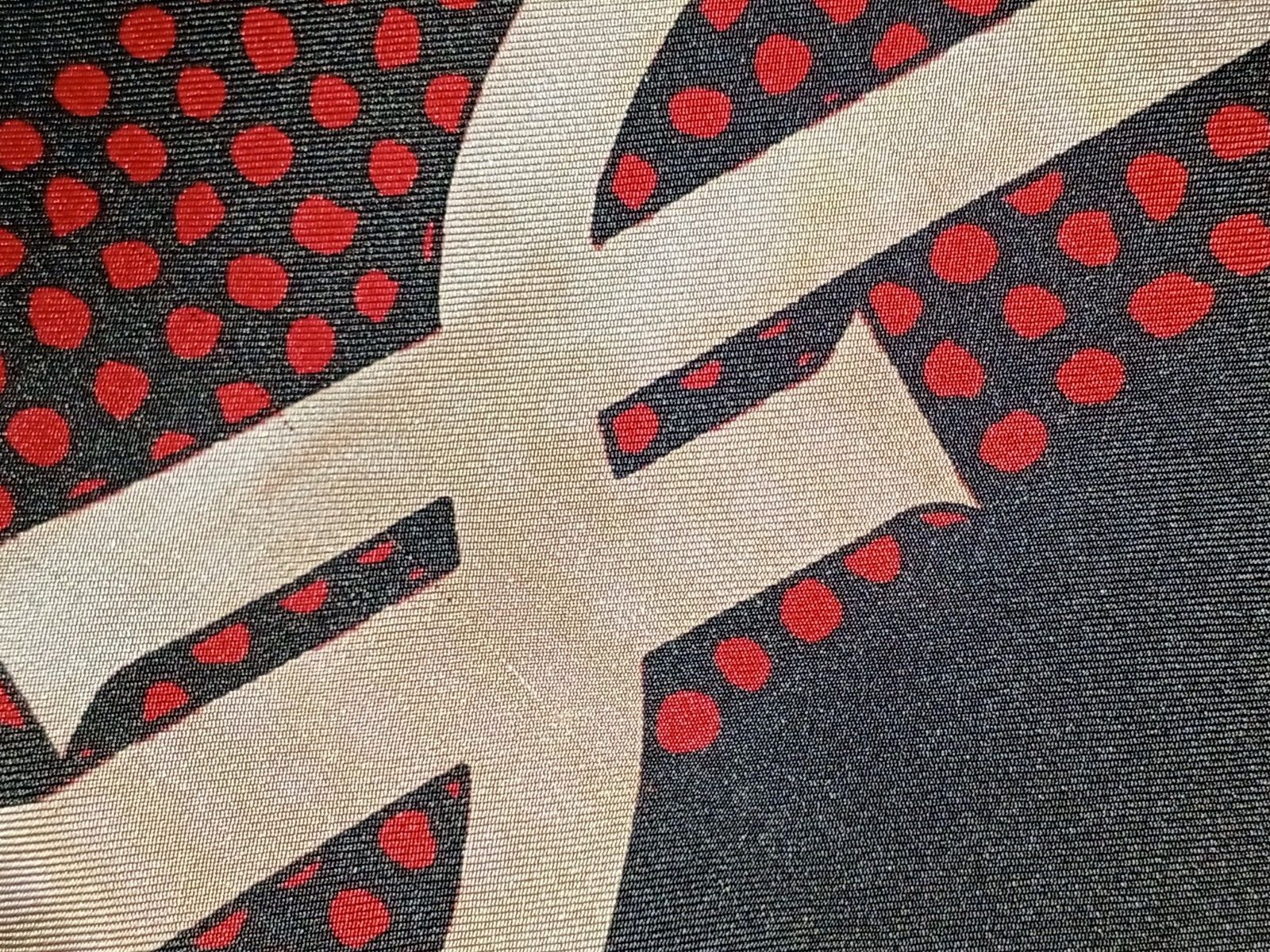 Yves Saint Laurent Yves Saint LAURENT YSL Paris Monogram Logo Black Red Scarf Size ONE SIZE - 8 Thumbnail