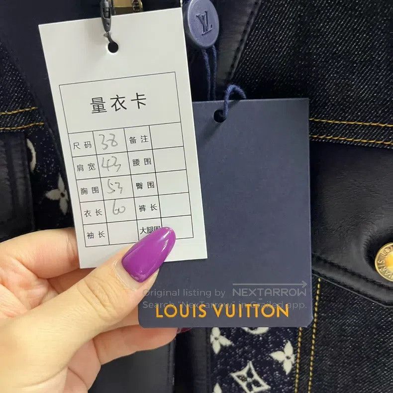 Louis Vuitton Louis Vuitton 24 Latest Navy Blue Full Button Long Sleeve Size XS / US 0-2 / IT 36-38 - 4 Thumbnail