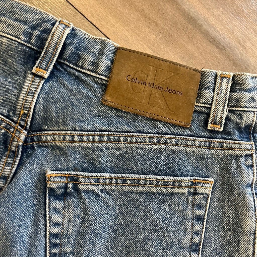 Calvin Klein Vintage Calvin Klein Light Wash Denim Jean Shorts Men 29 Size US 29 - 6 Thumbnail