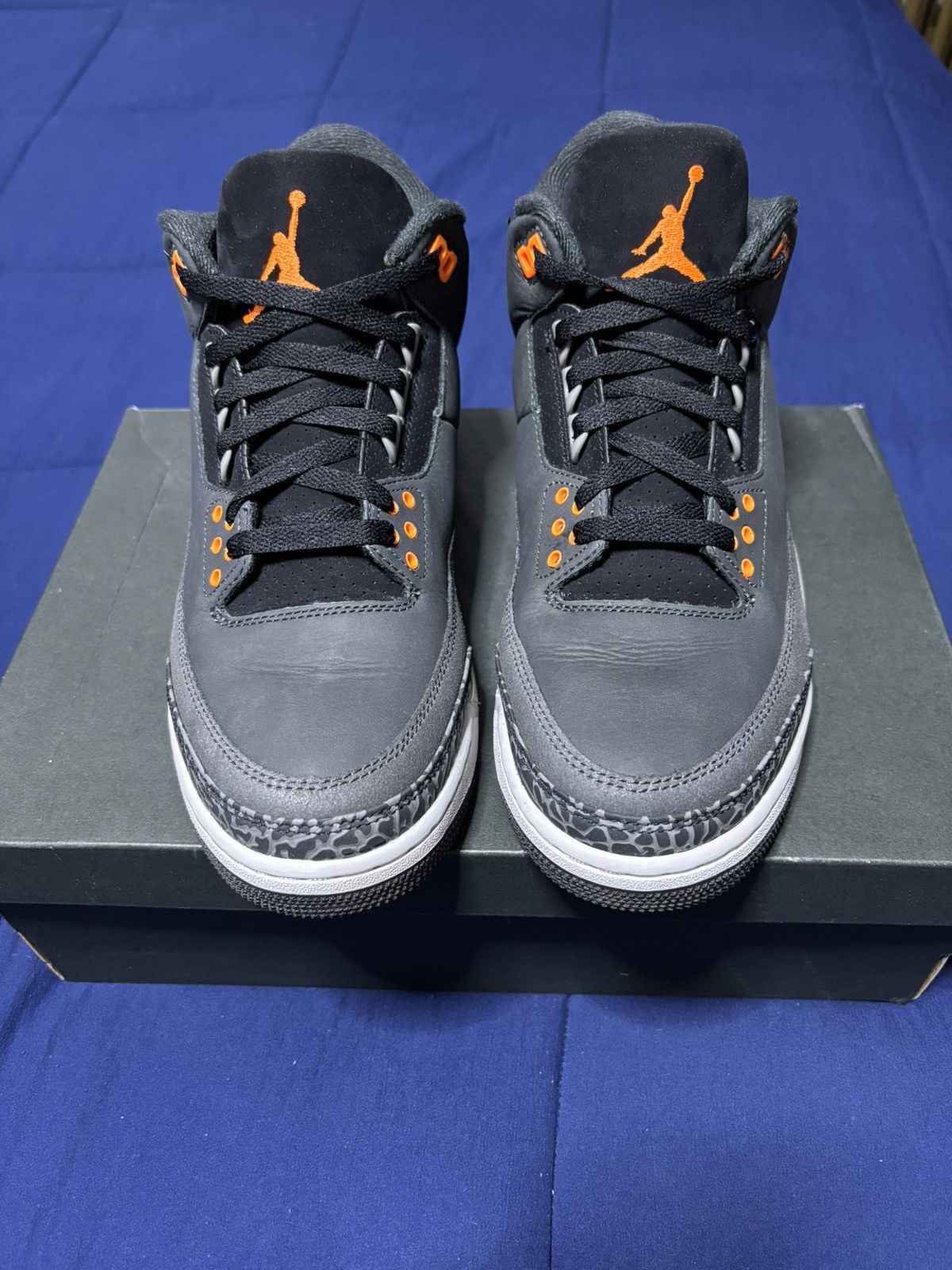 Jordan Brand Jordan 3 Retro Fear 2023 Size 10.5 Size US 10.5 / EU 43-44 - 1 Thumbnail