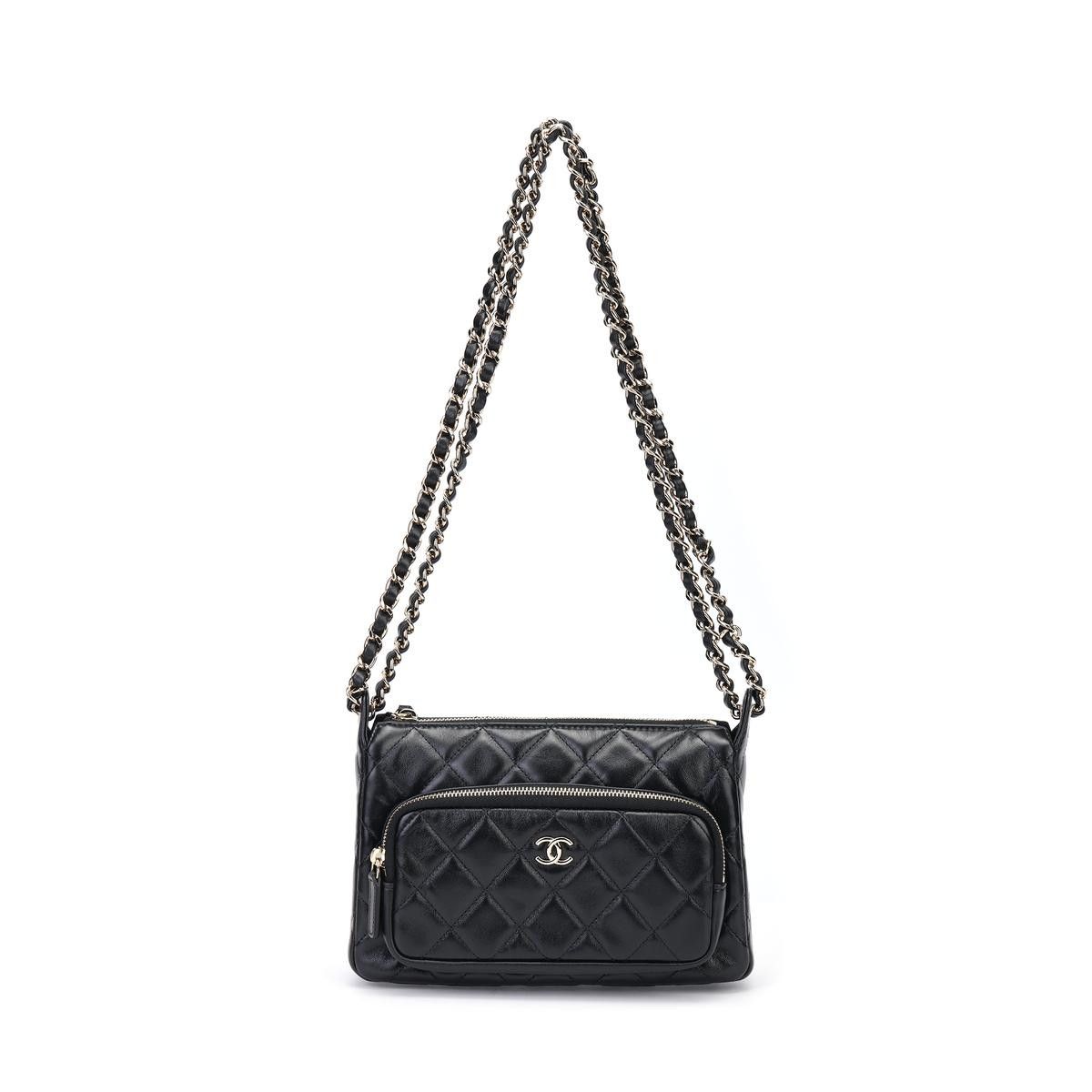 Chanel os11x0326 Size: OS / Shiny Wrinkle Handbag Shoulder Bag Size ONE SIZE - 1 Preview
