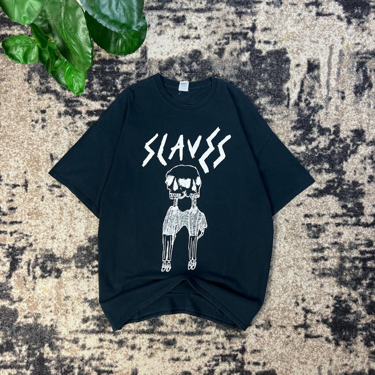 Band Tees Slaves Vintage Y2K Big Logo Rock Band T-Shirt 1TS109 Size US XXL / EU 58 / 5 - 1 Thumbnail