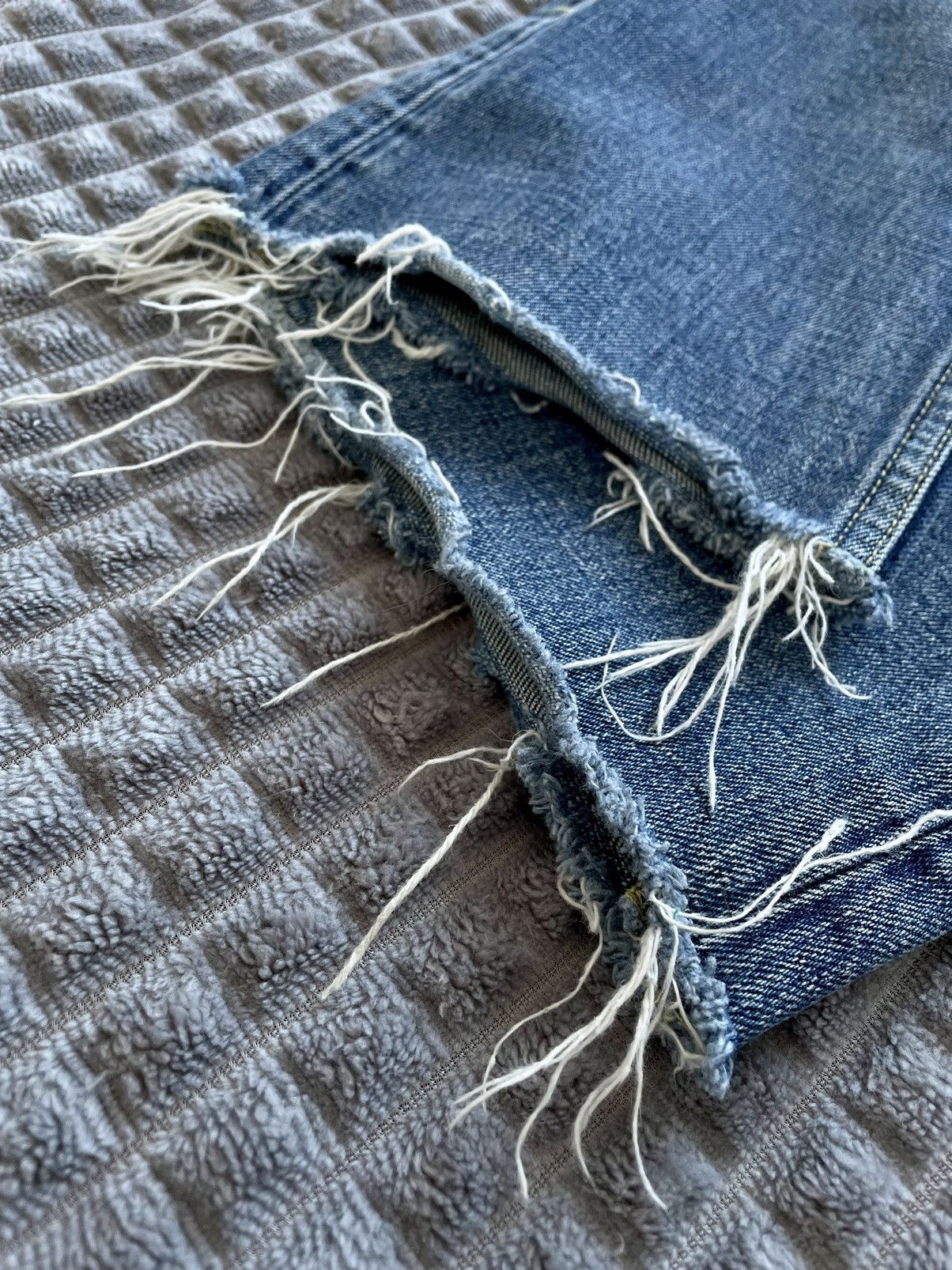 Isamu Katayama Backlash Isamu Katayama Backlash Rock’n’roll Distressed Slim Jeans Size US 34 / EU 50 - 9 Thumbnail