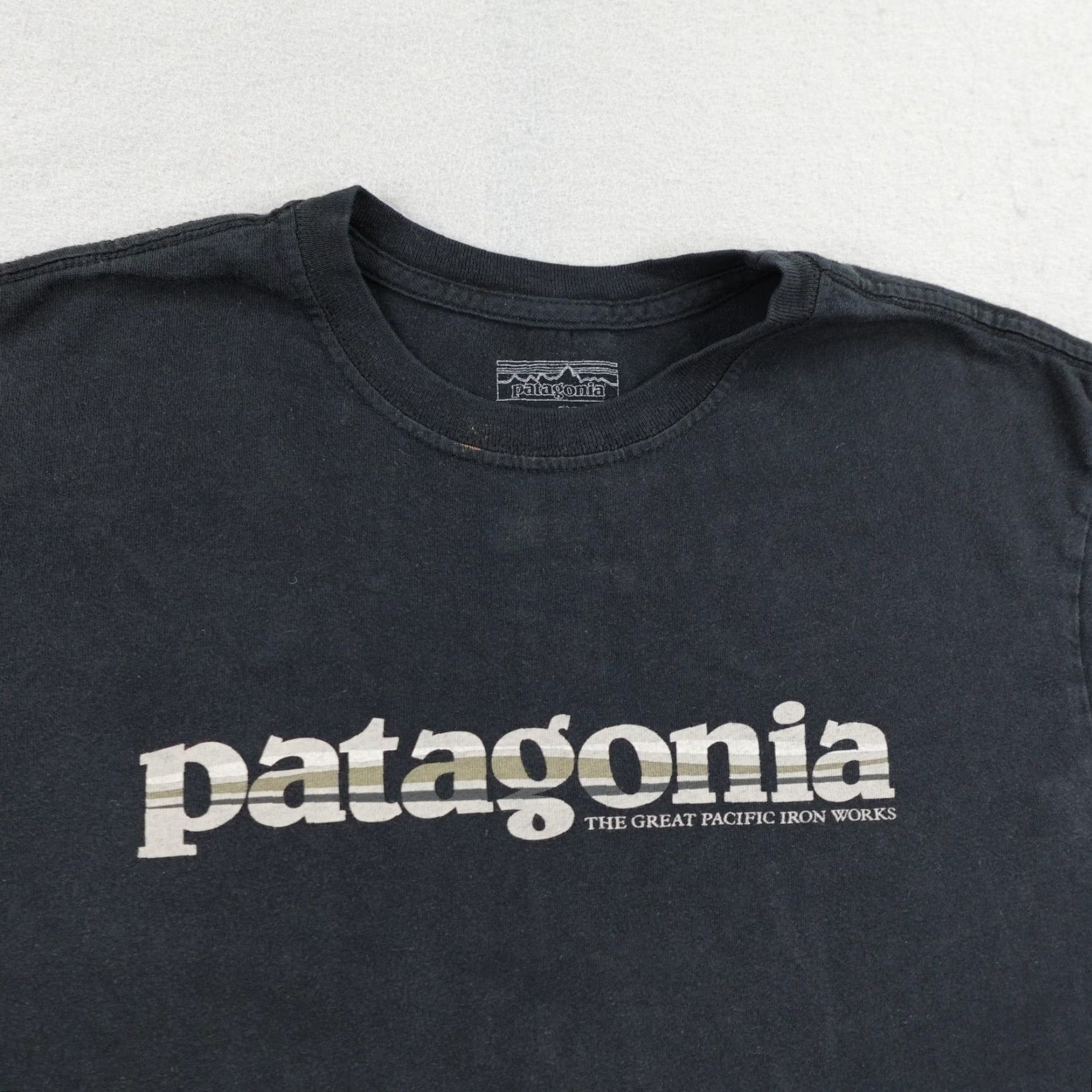 Patagonia Patagonia Shirt Medium Black Great Pacific Iron Works Organic Cotton Made in USA Mens T-Shirt Graphic Print Crew Neck Short Sleeve Size US M / EU 48-50 / 2 - 2 Thumbnail