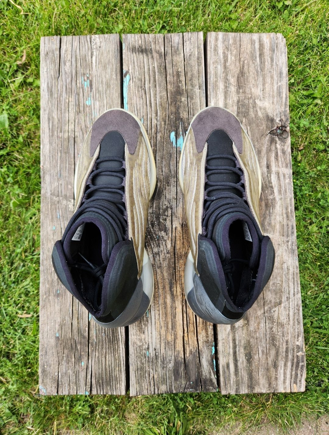 Adidas × Yeezy Adidas Yeezy Quantum Barium Size US 11.5 / EU 44-45 - 2 Thumbnail