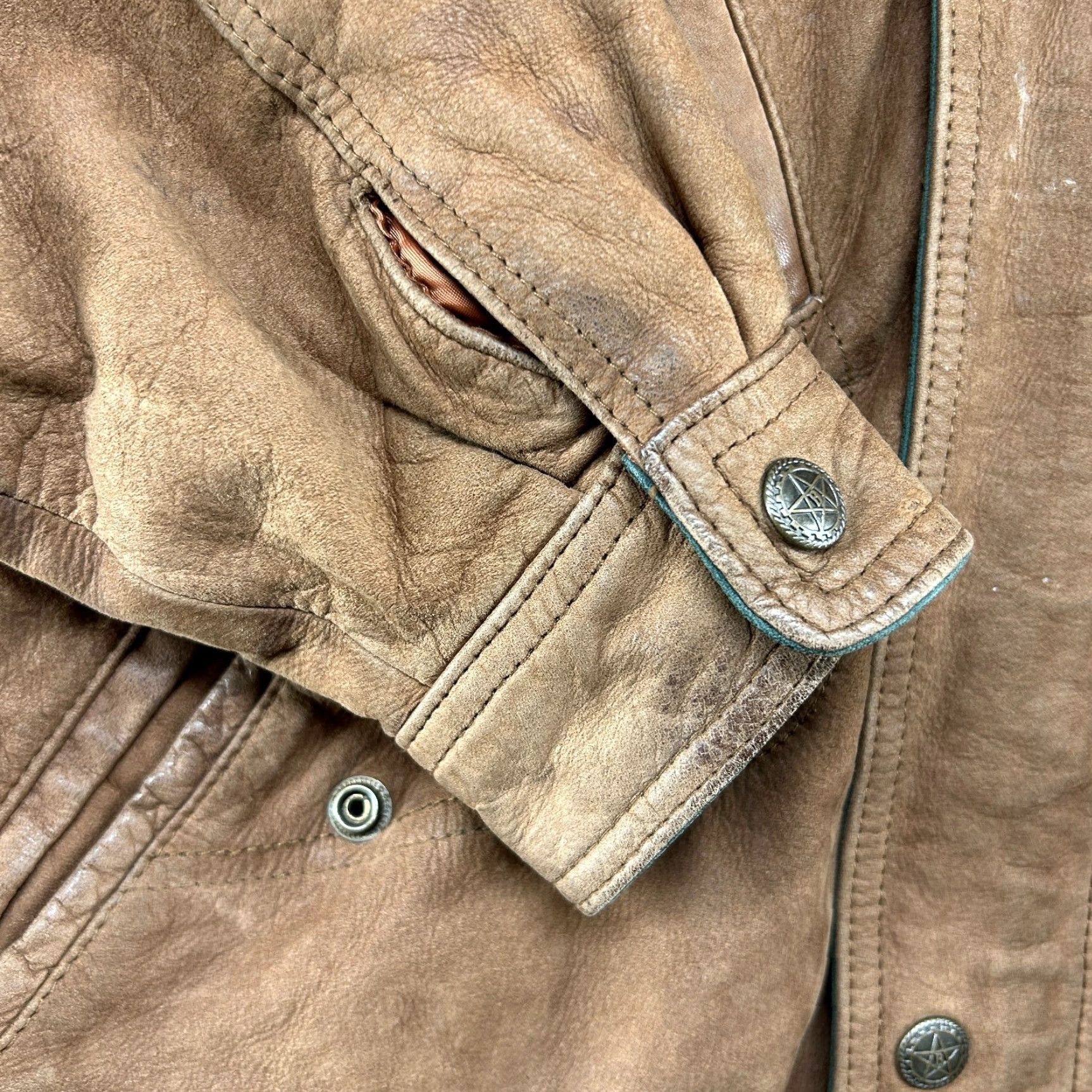 Vintage VINTAGE Beyond Leather Jacket Mens M Brown Bomber Genuine Flight Aviator 90s Casual Zip Full Zip Lined 80s Western 90s Riding Mens Size US M / EU 48-50 / 2 - 5 Thumbnail