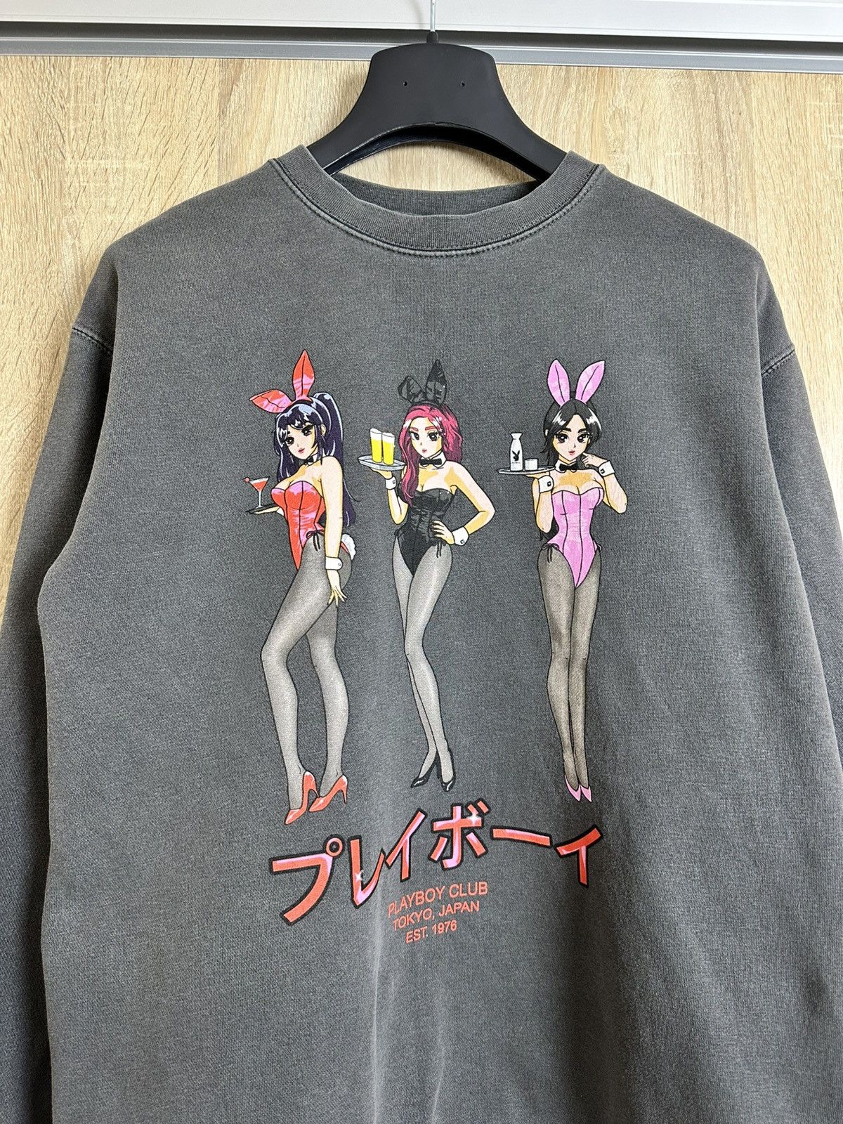 🔥 Playboy Hook Ups Japan Club Rare Sweatshirt Pullover Shirt