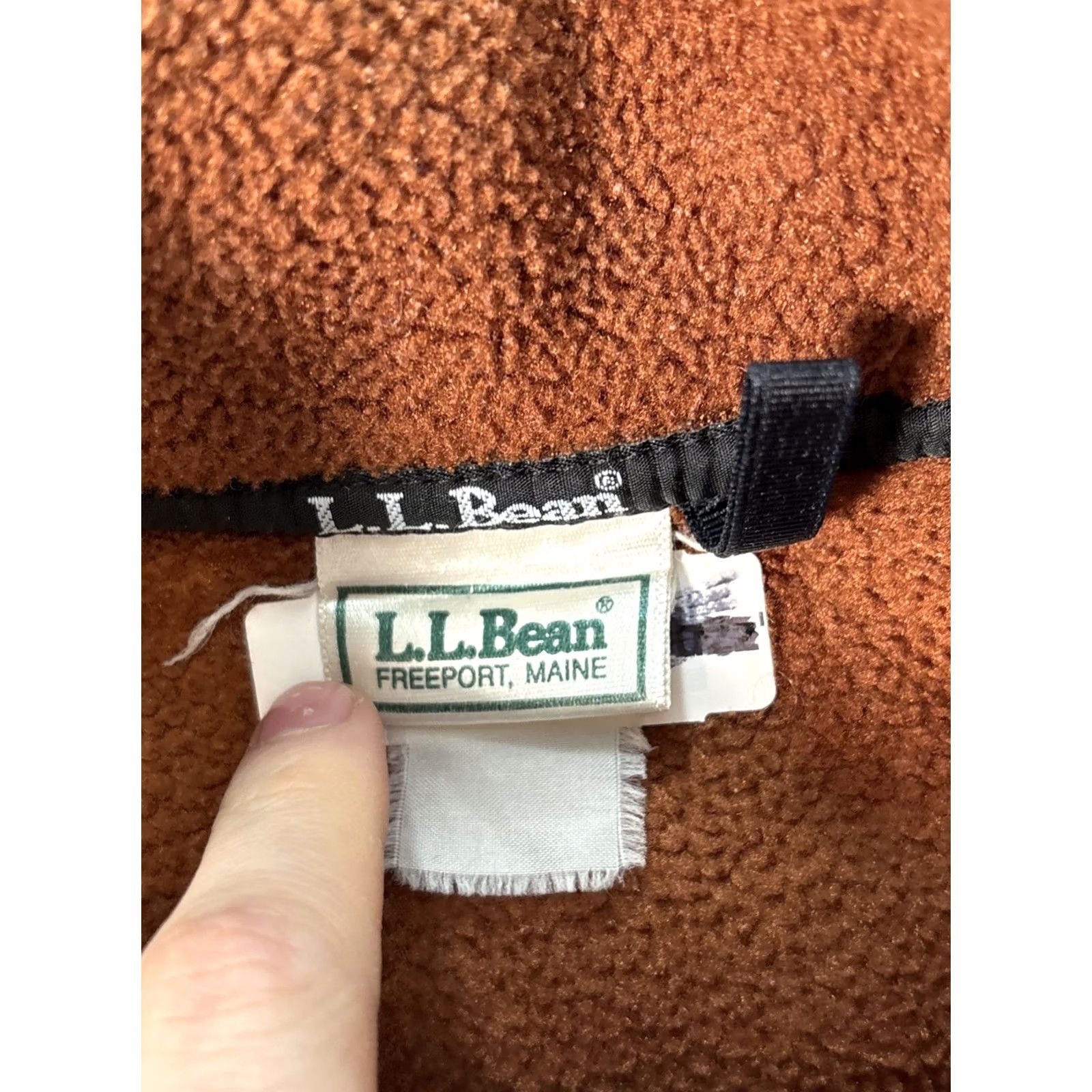 Vintage VINTAGE L.L.Bean Vest Shirt? (Note: This item is a vest, not a shirt) Size US XL / EU 56 / 4 - 4 Thumbnail